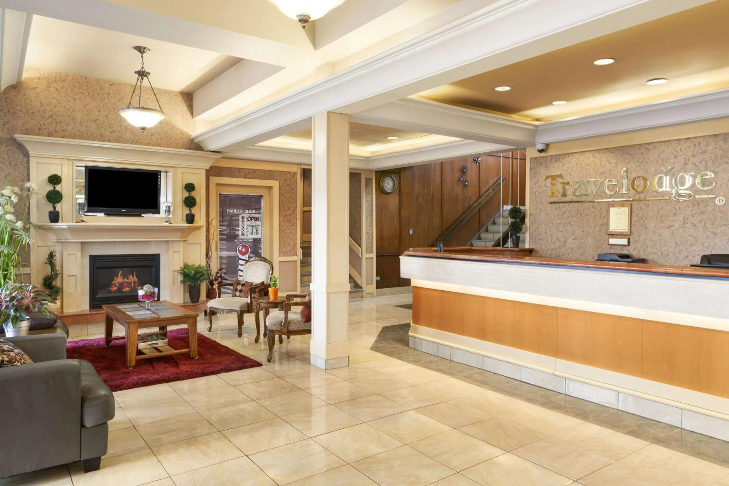 Lobby or reception in Travelodge by Wyndham Edmonton East