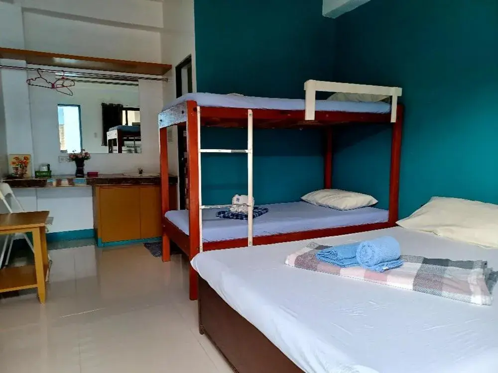 Family Room in Pete's inn Family Room in Pete's inn