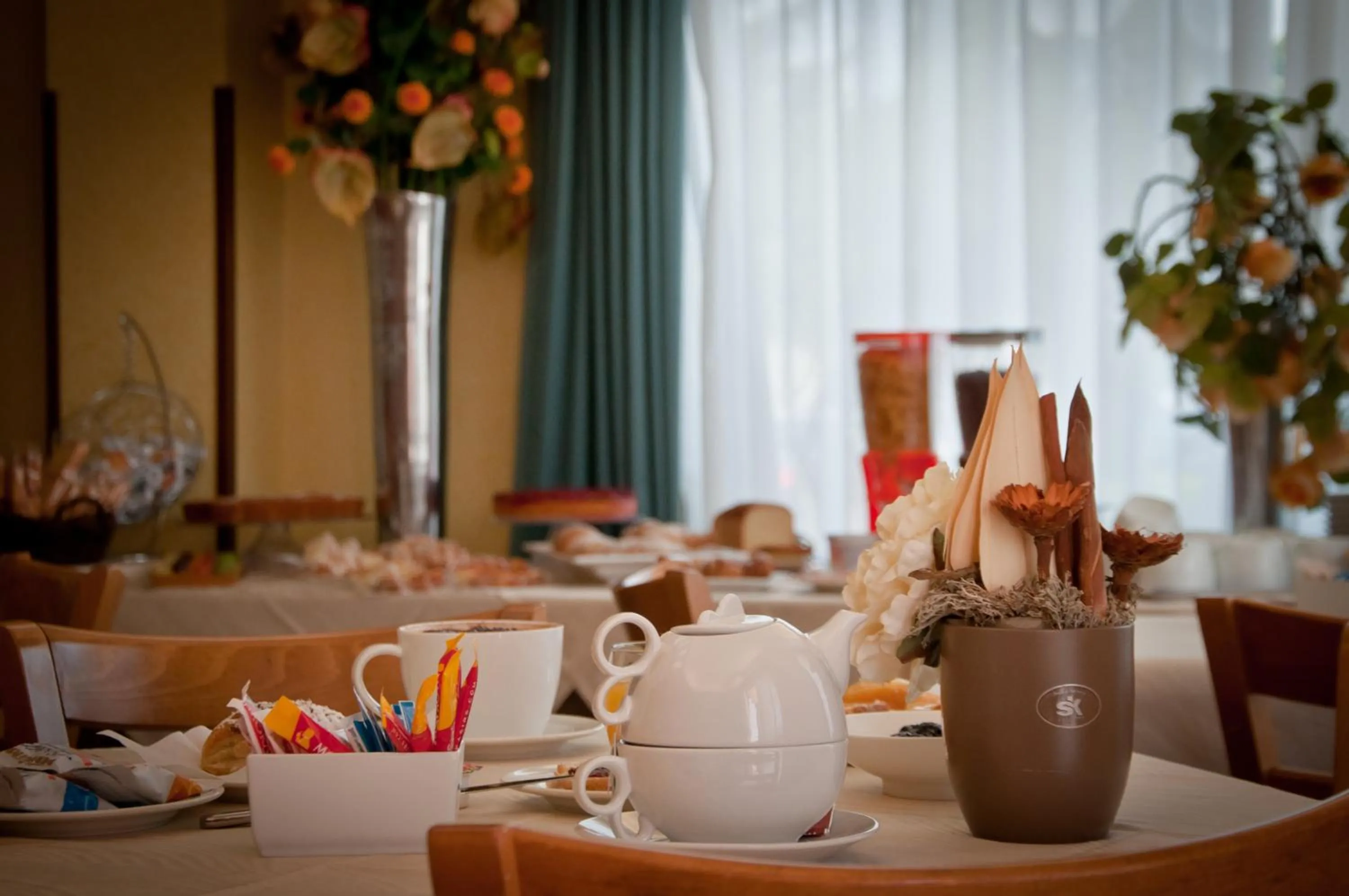 Food and drinks in Aerhotel Phelipe