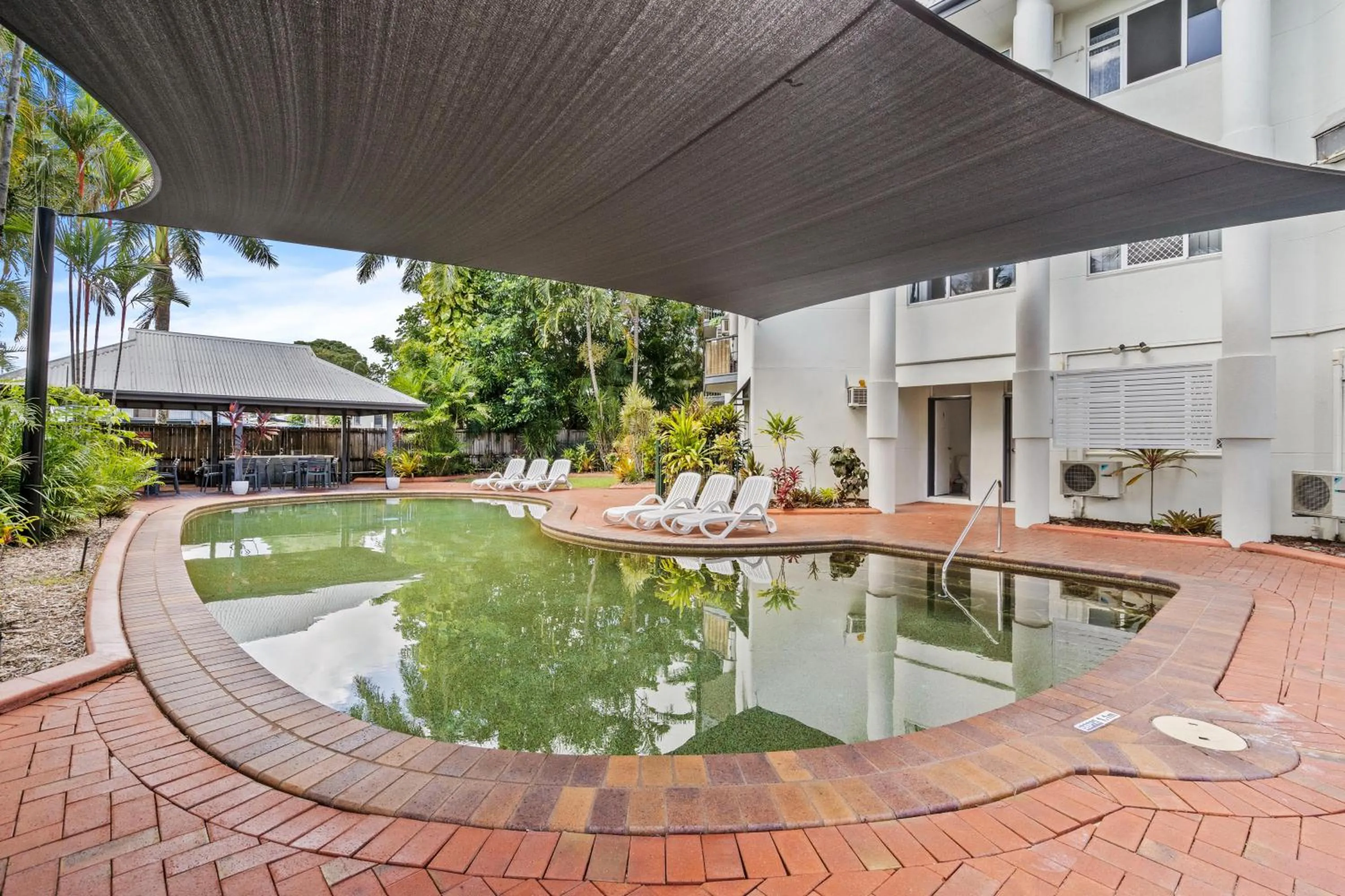 Swimming pool in Citysider Cairns Holiday Apartments