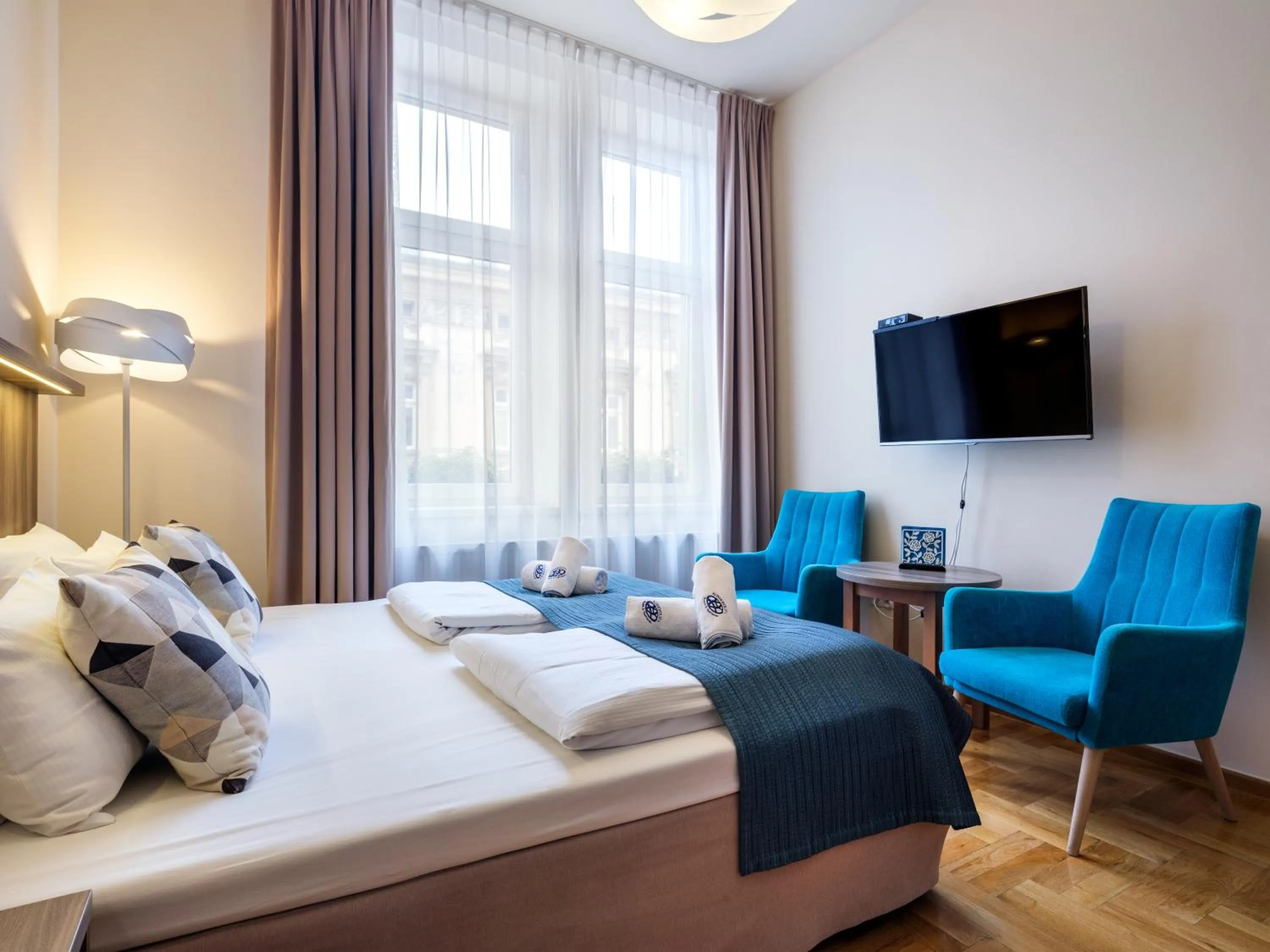 Photo of the whole room, Bed in Kosmopolita Apartments