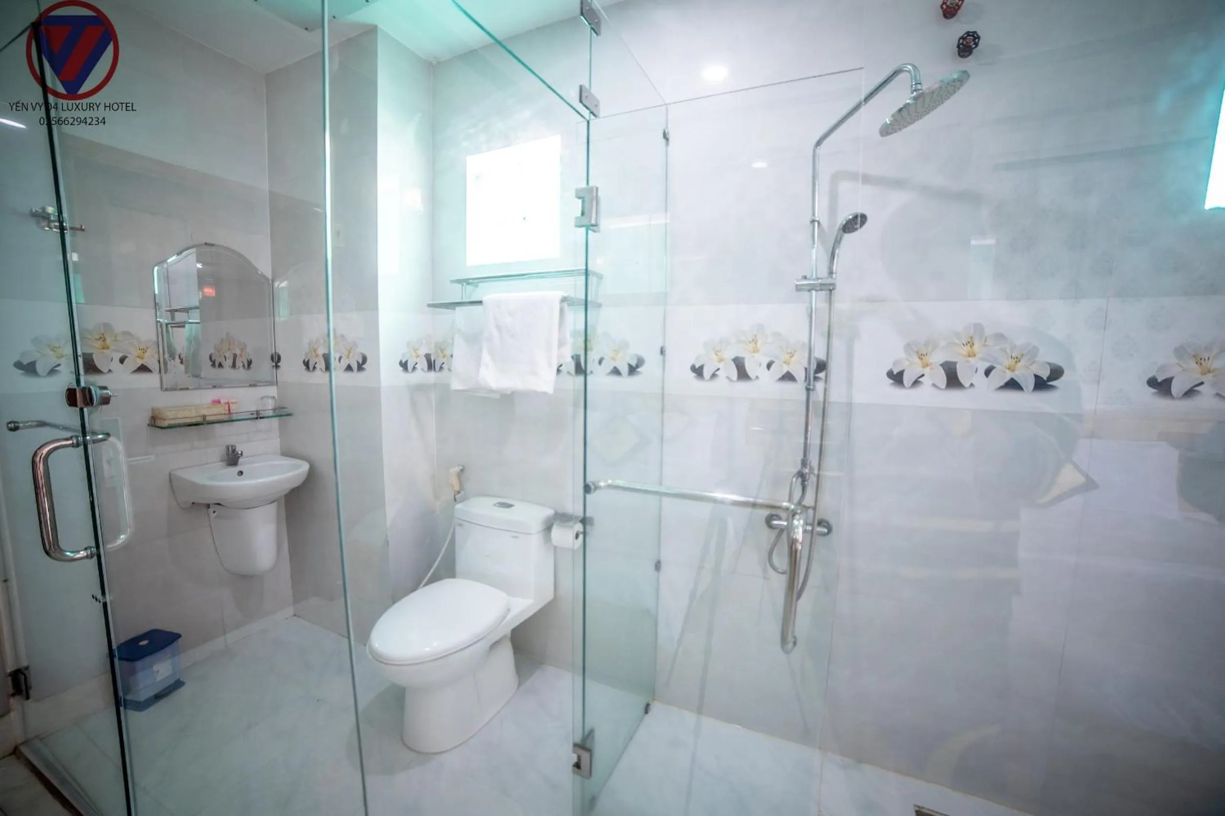 Bathroom in Yen Vy 04 Luxury Hotel