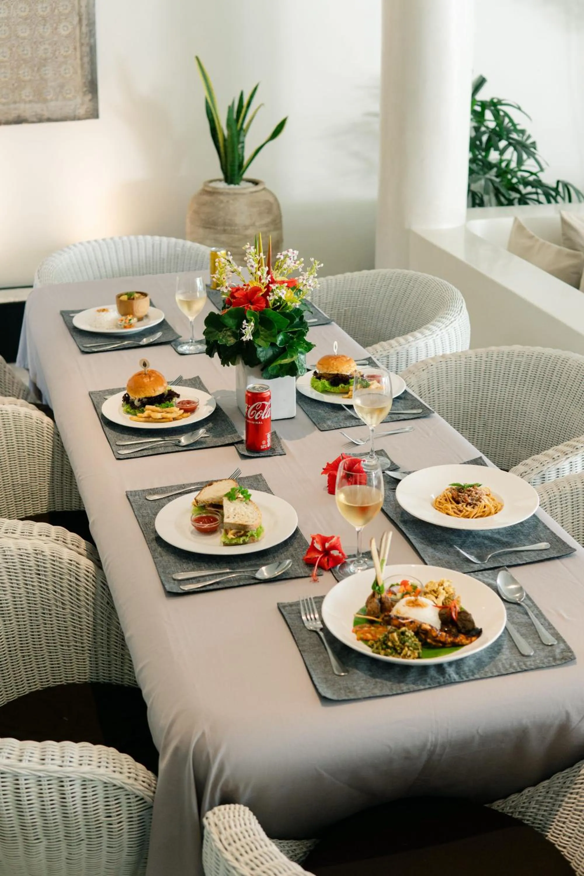 Restaurant/places to eat in Eden The Residence at The Sea Seminyak