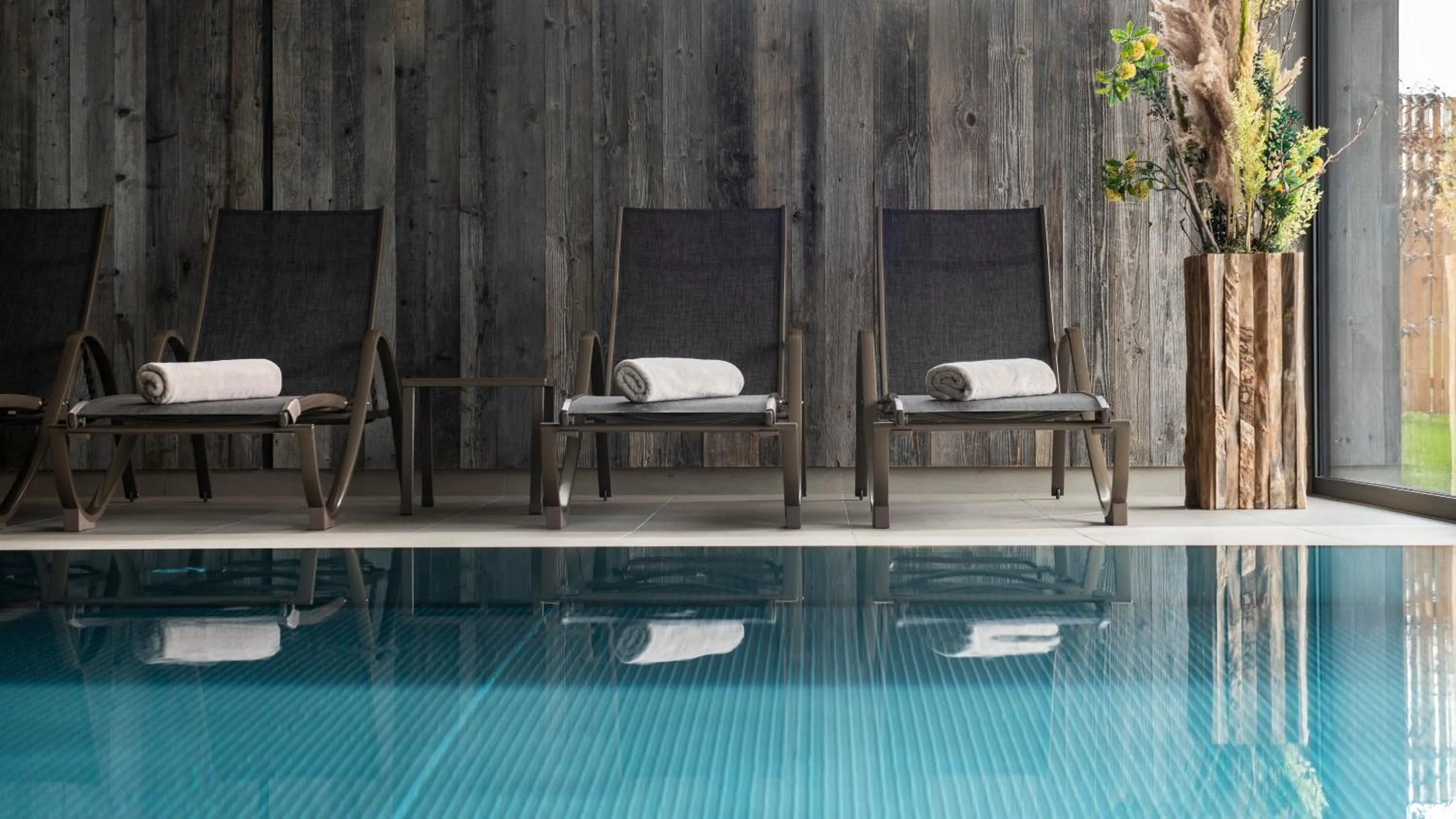 Swimming pool in Hotel Königsleiten Vital Alpin