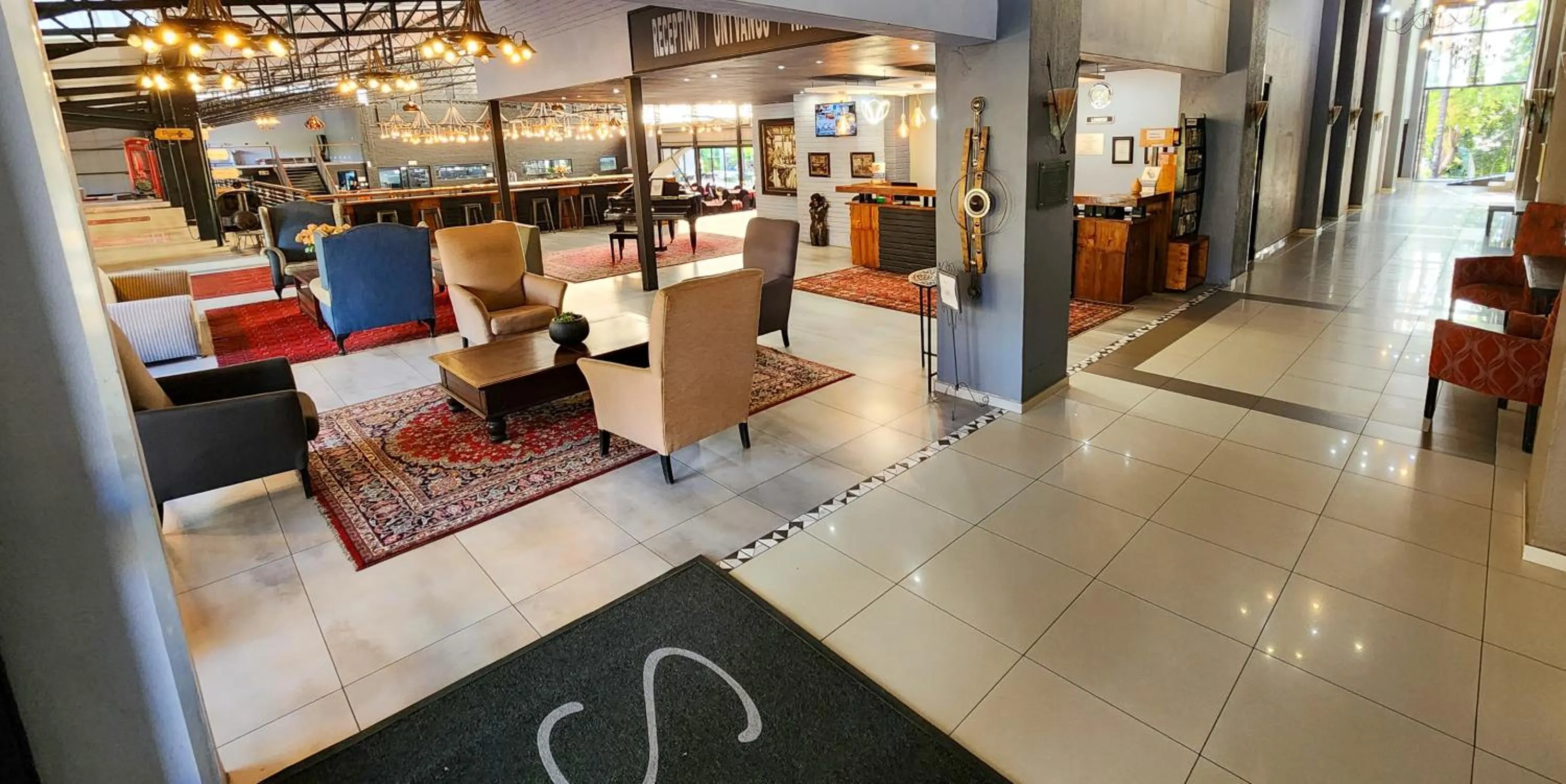 Safari Hotel & Convention Centre