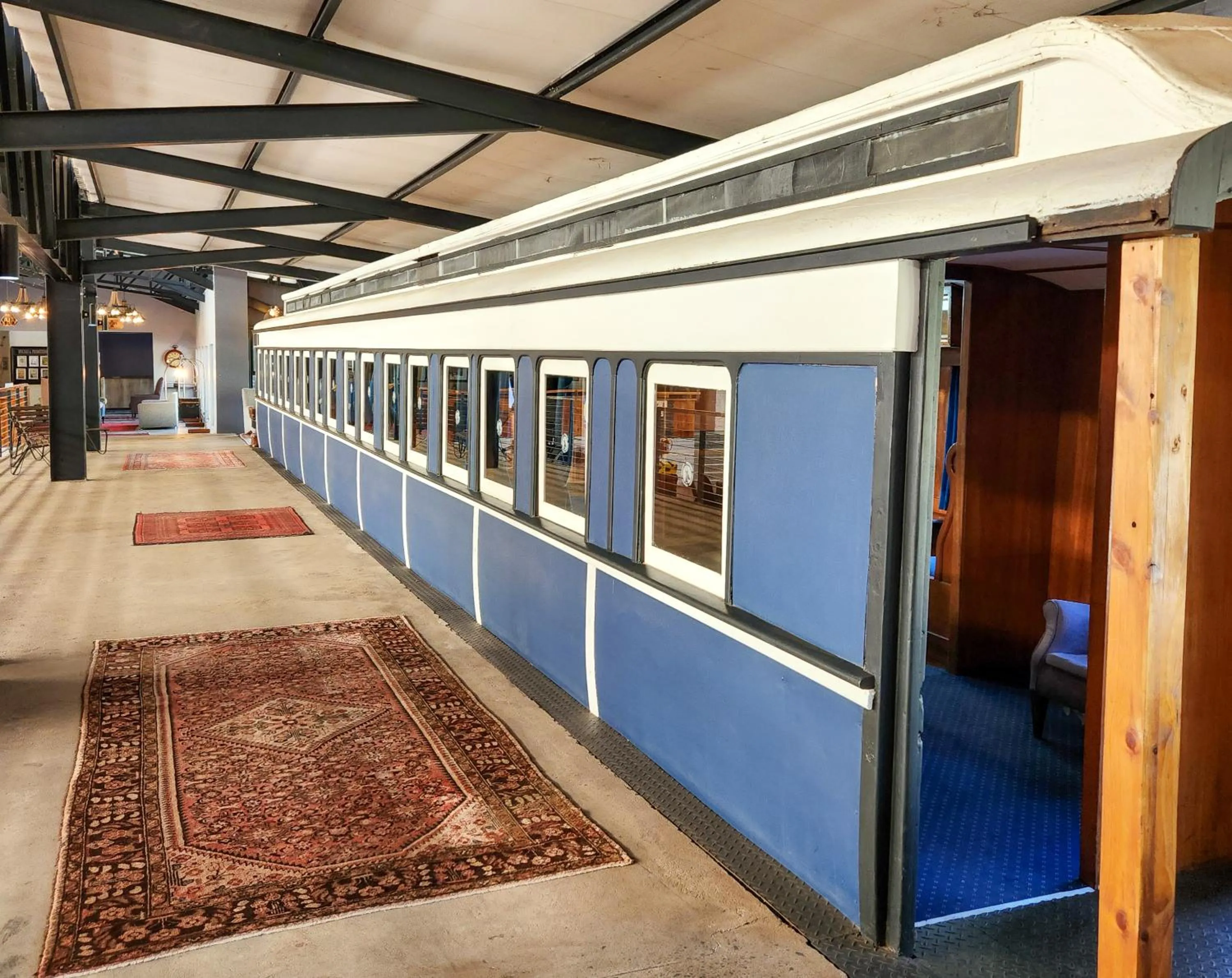 Safari Hotel & Convention Centre