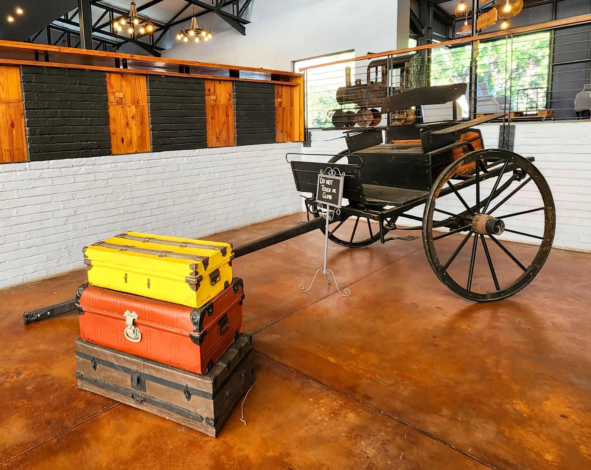 Safari Hotel & Convention Centre