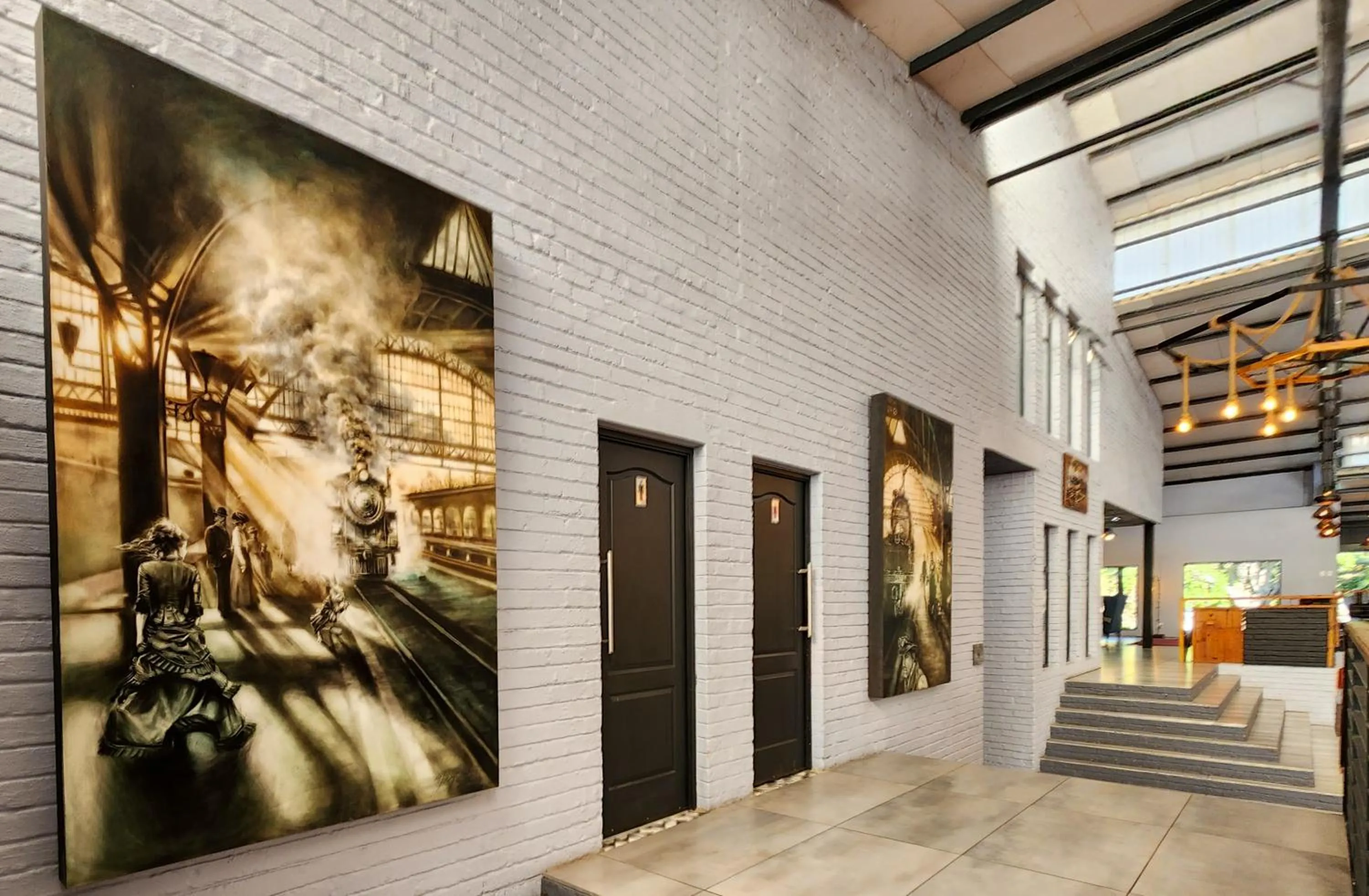 Safari Hotel & Convention Centre