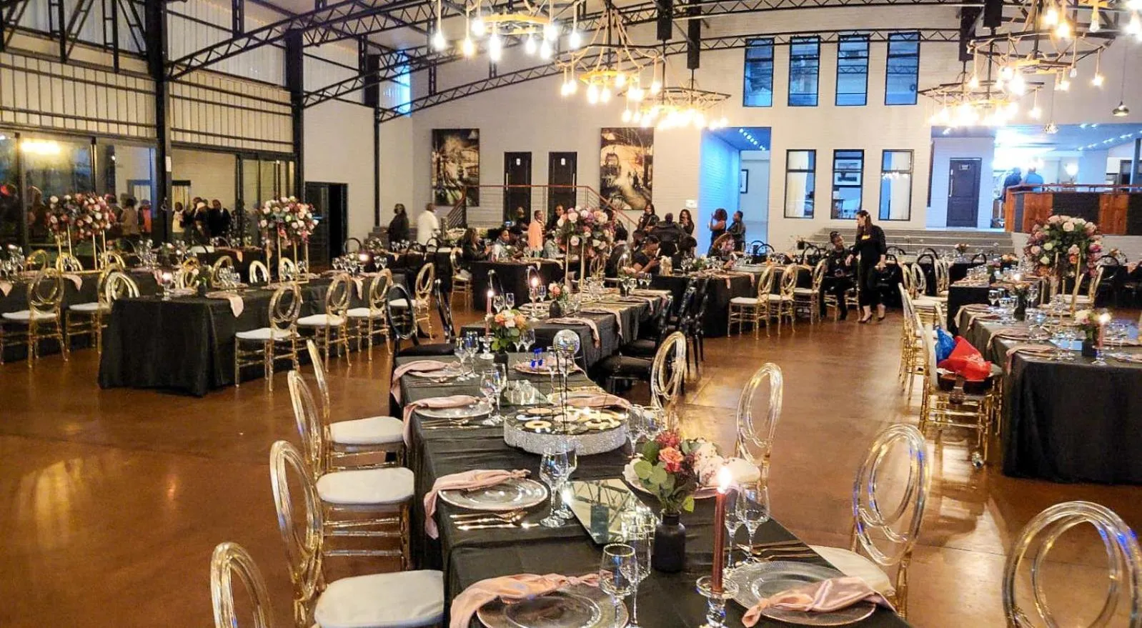 Safari Hotel & Convention Centre