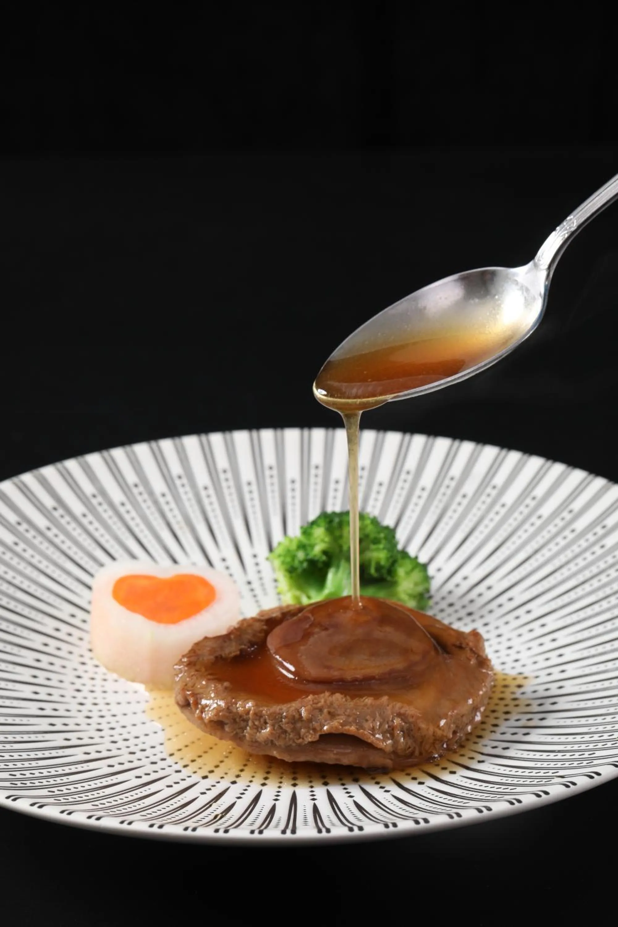 Restaurant/places to eat in Crowne Plaza Zhengzhou by IHG