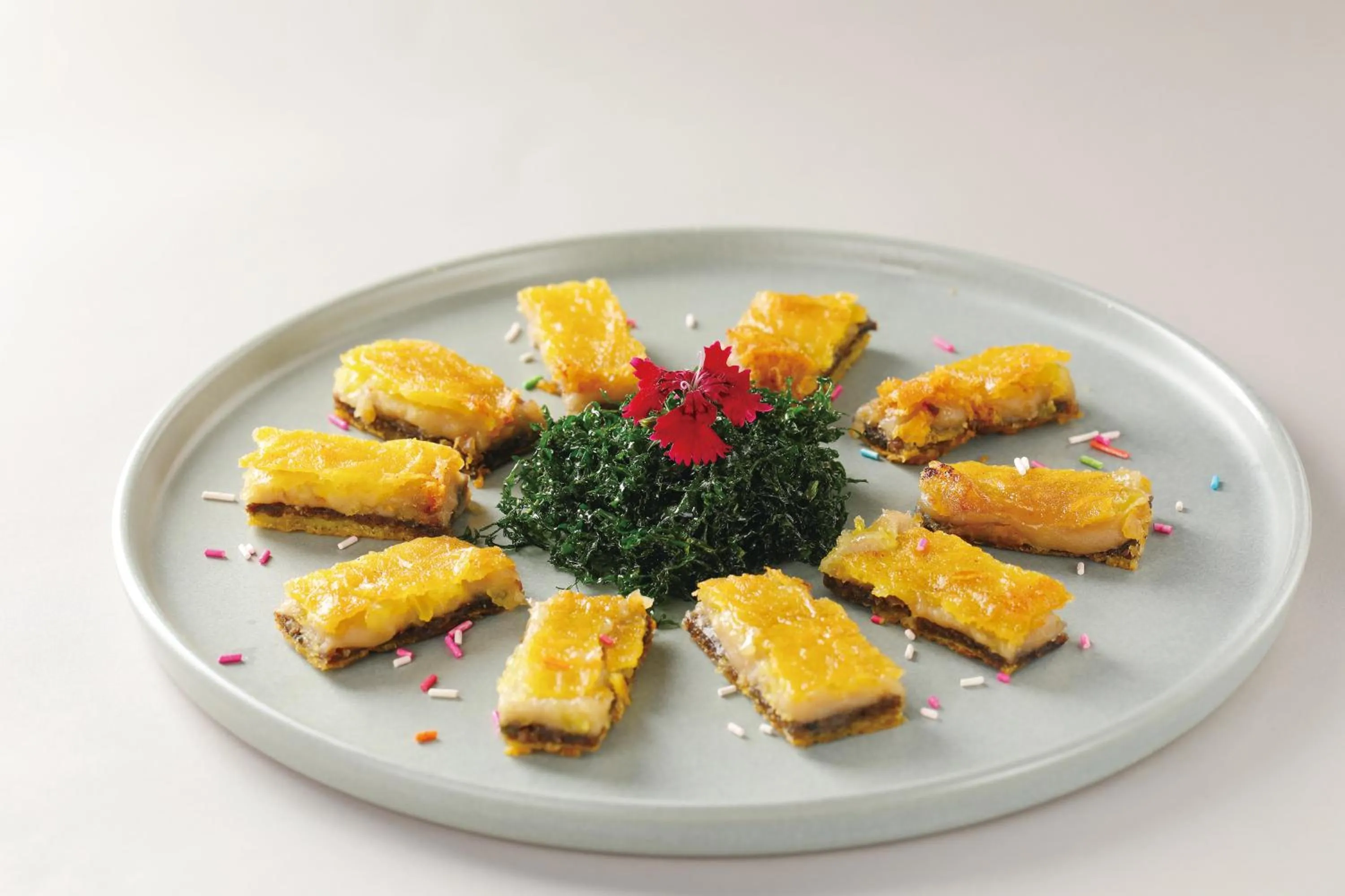 Restaurant/places to eat in Crowne Plaza Zhengzhou by IHG