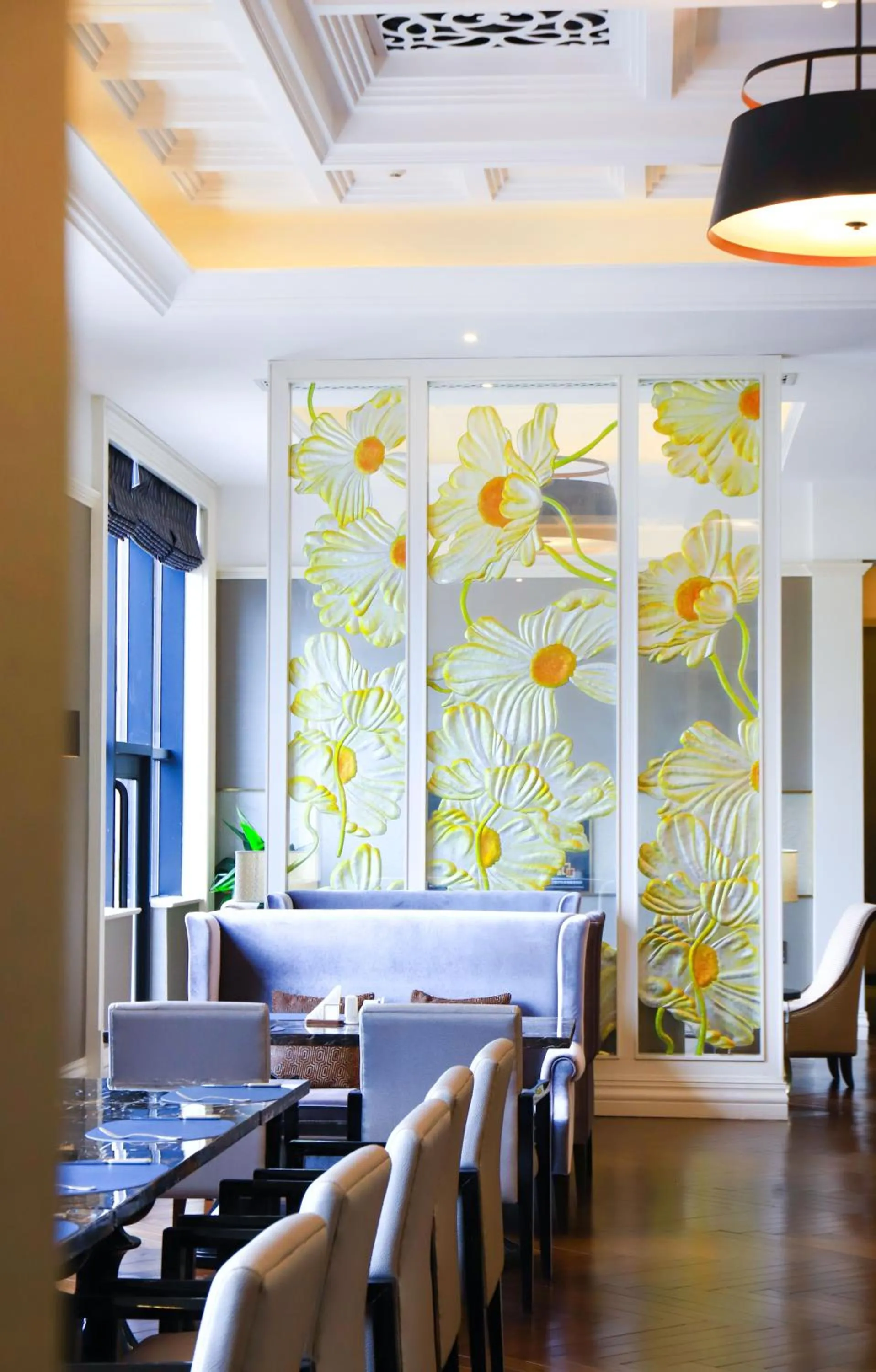 Restaurant/places to eat in Crowne Plaza Zhengzhou by IHG