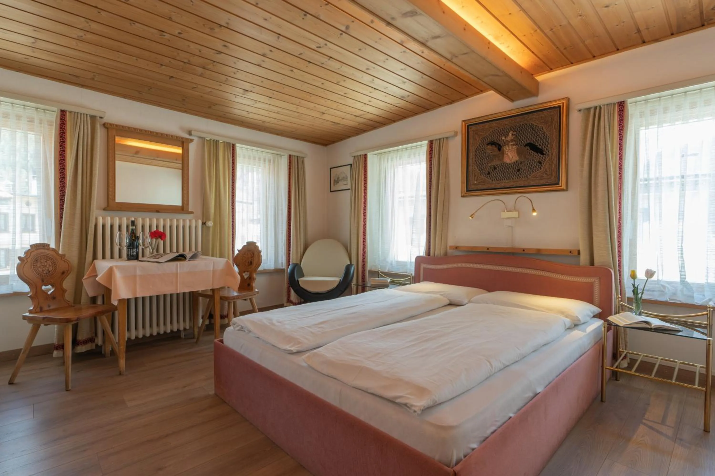 Photo of the whole room, Bed in Hotel Alpina