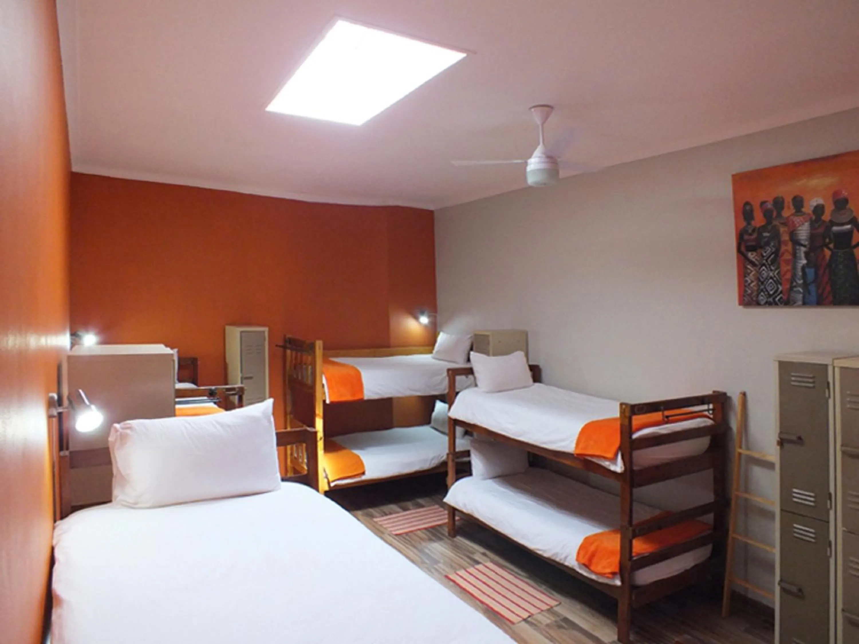 bunk bed, Bed in A Sunflower Stop Backpackers