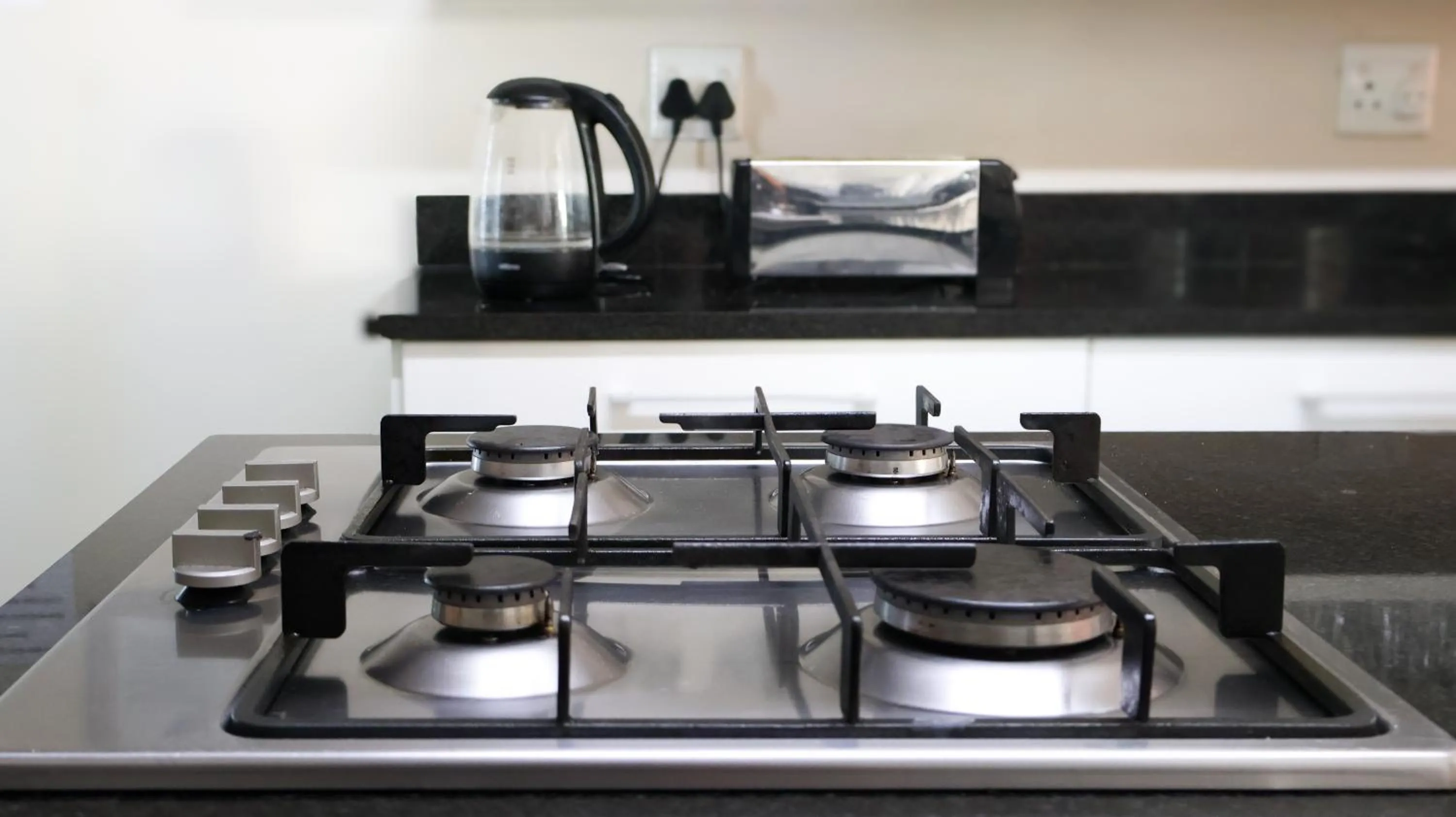Communal kitchen in A Sunflower Stop Backpackers