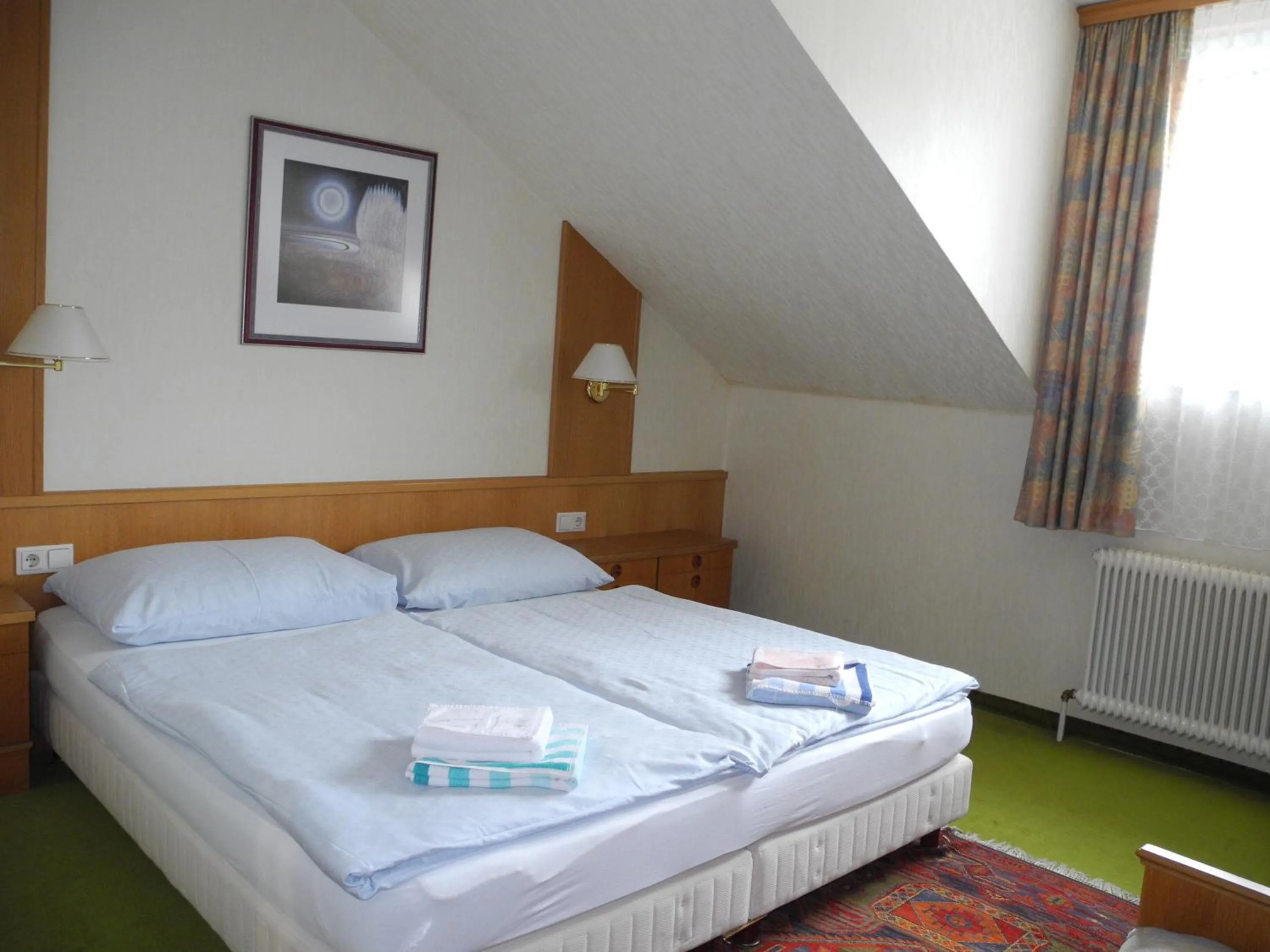 Shower, Bed in Hotel Rosner