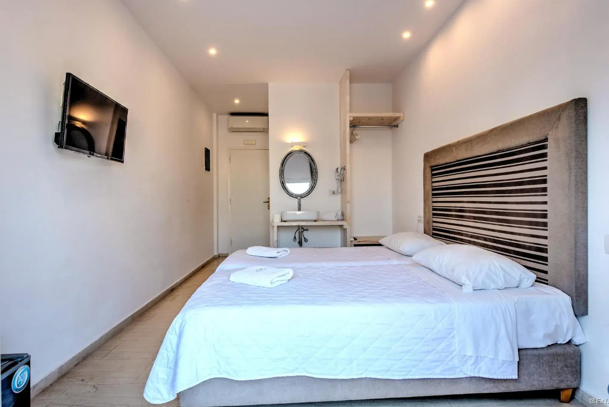 Superior Double or Twin Room in Anamar Santorini Superior Double or Twin Room in Anamar Santorini