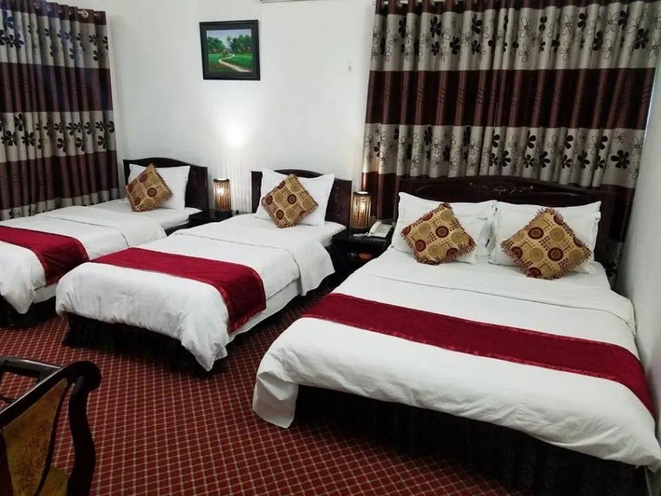 Bed in Hotel De Meridian Ltd