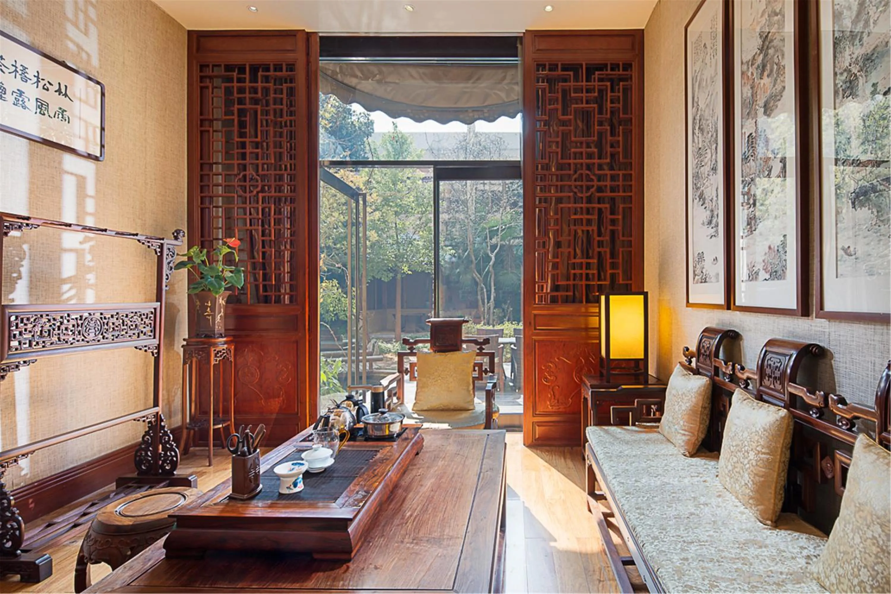 Bedroom in Holiday Inn Zhengzhou Zhongzhou by IHG