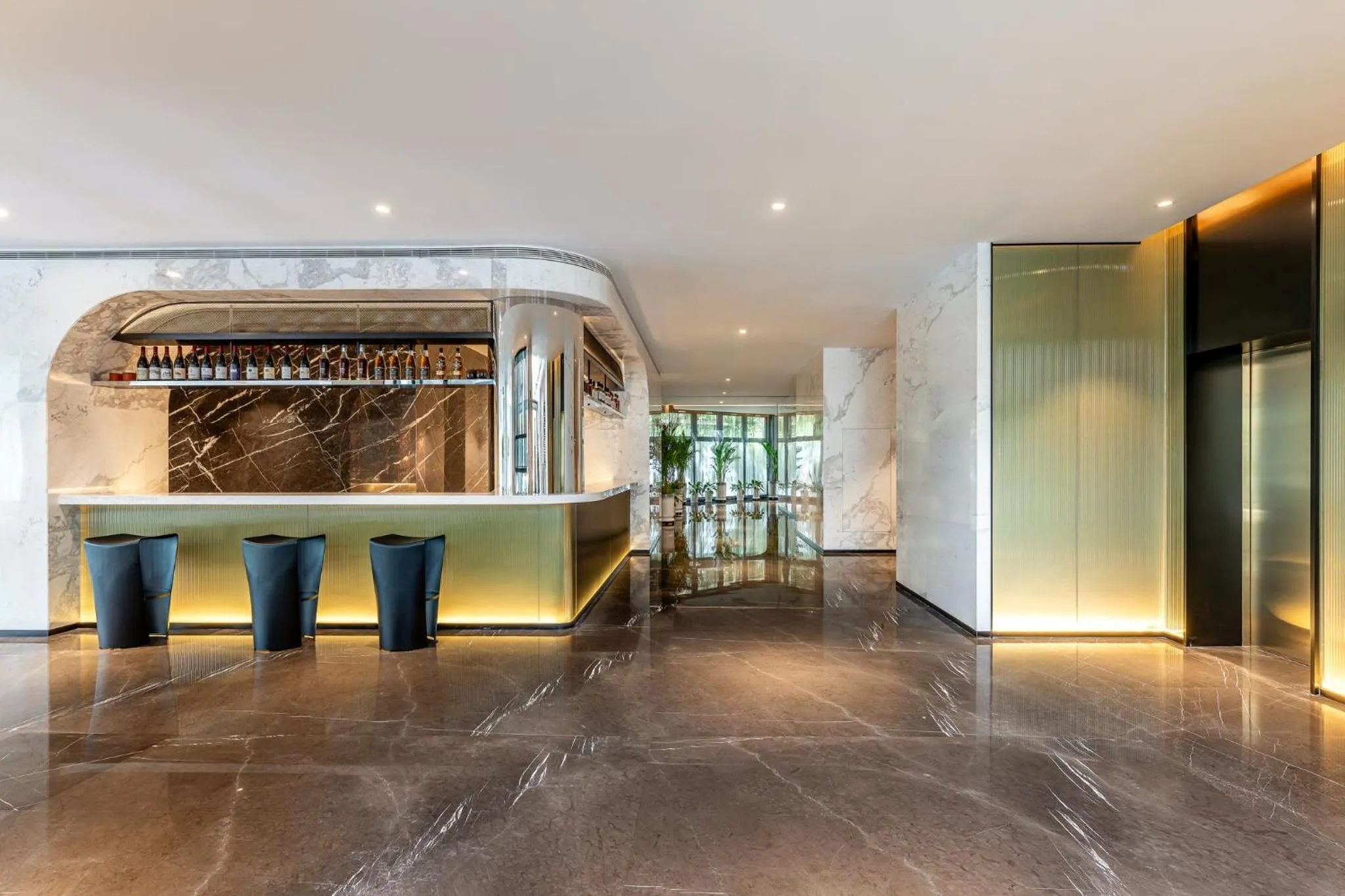 Property building in Holiday Inn Zhengzhou Zhongzhou by IHG