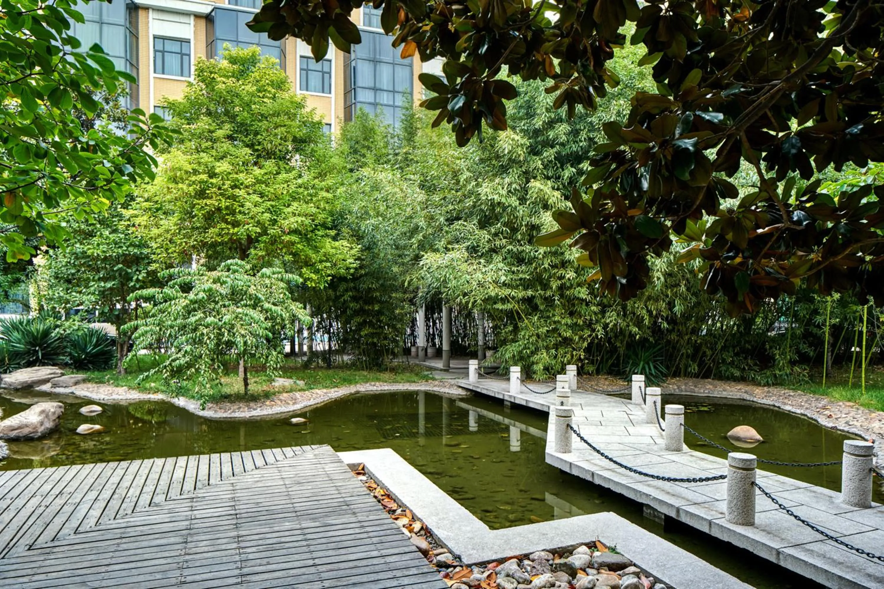 Property building in Holiday Inn Express Zhengzhou Zhongzhou by IHG