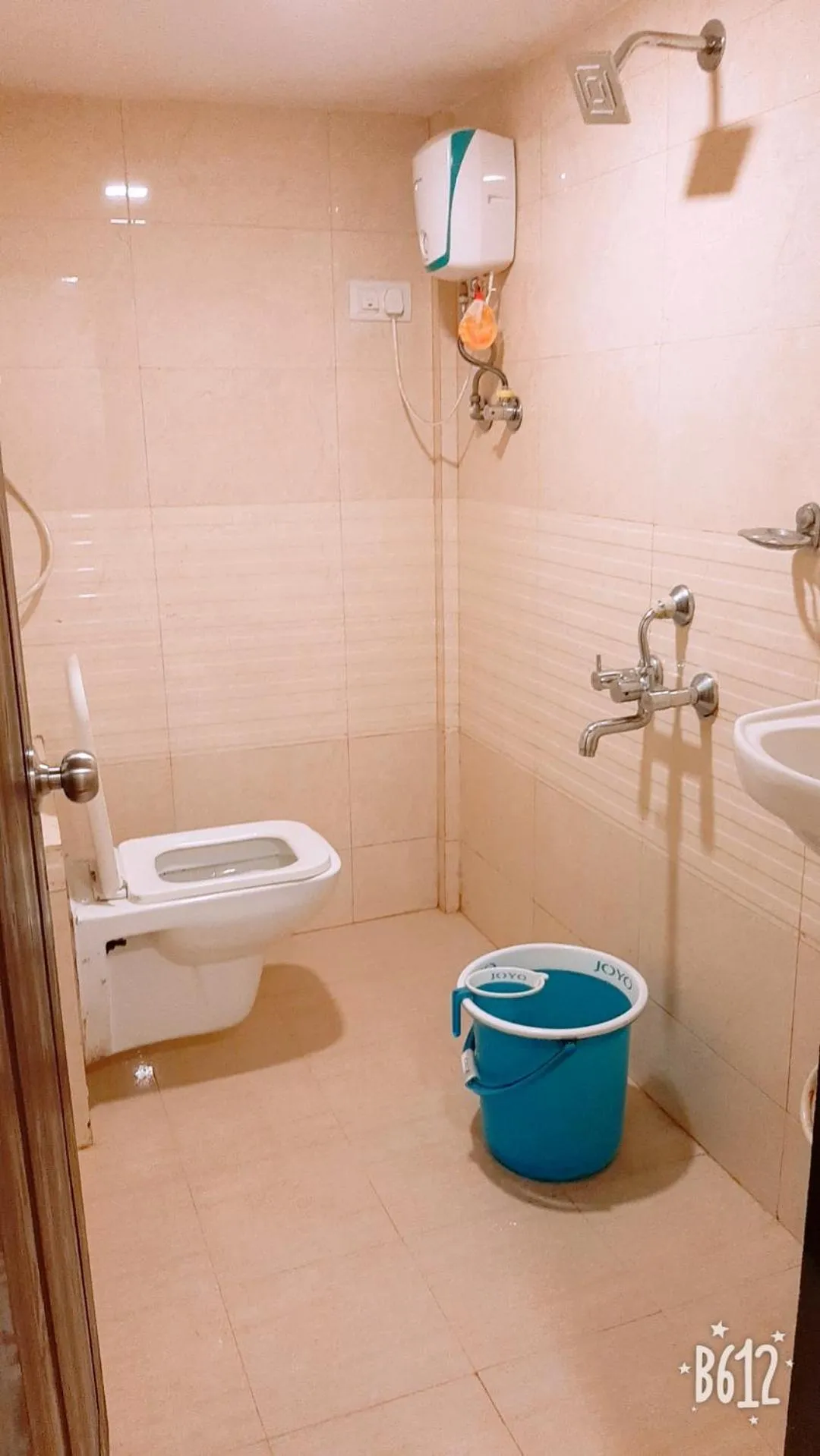 Bathroom in Hotel Happyland