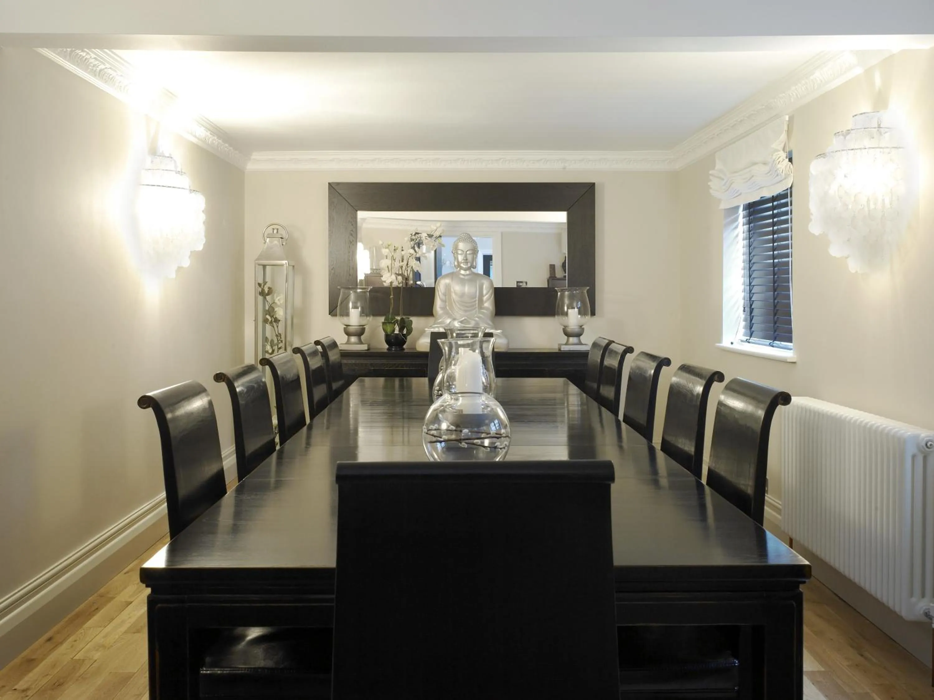 Restaurant/places to eat in Windfalls Boutique Hotel