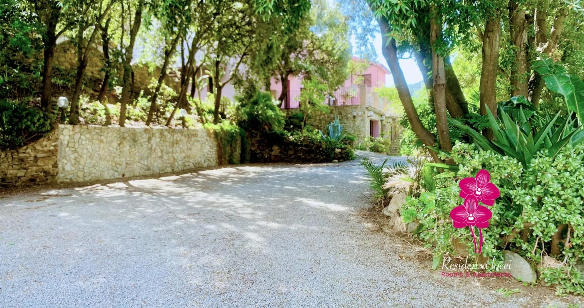 Garden in Residenza Locci - Rooms & Apartments