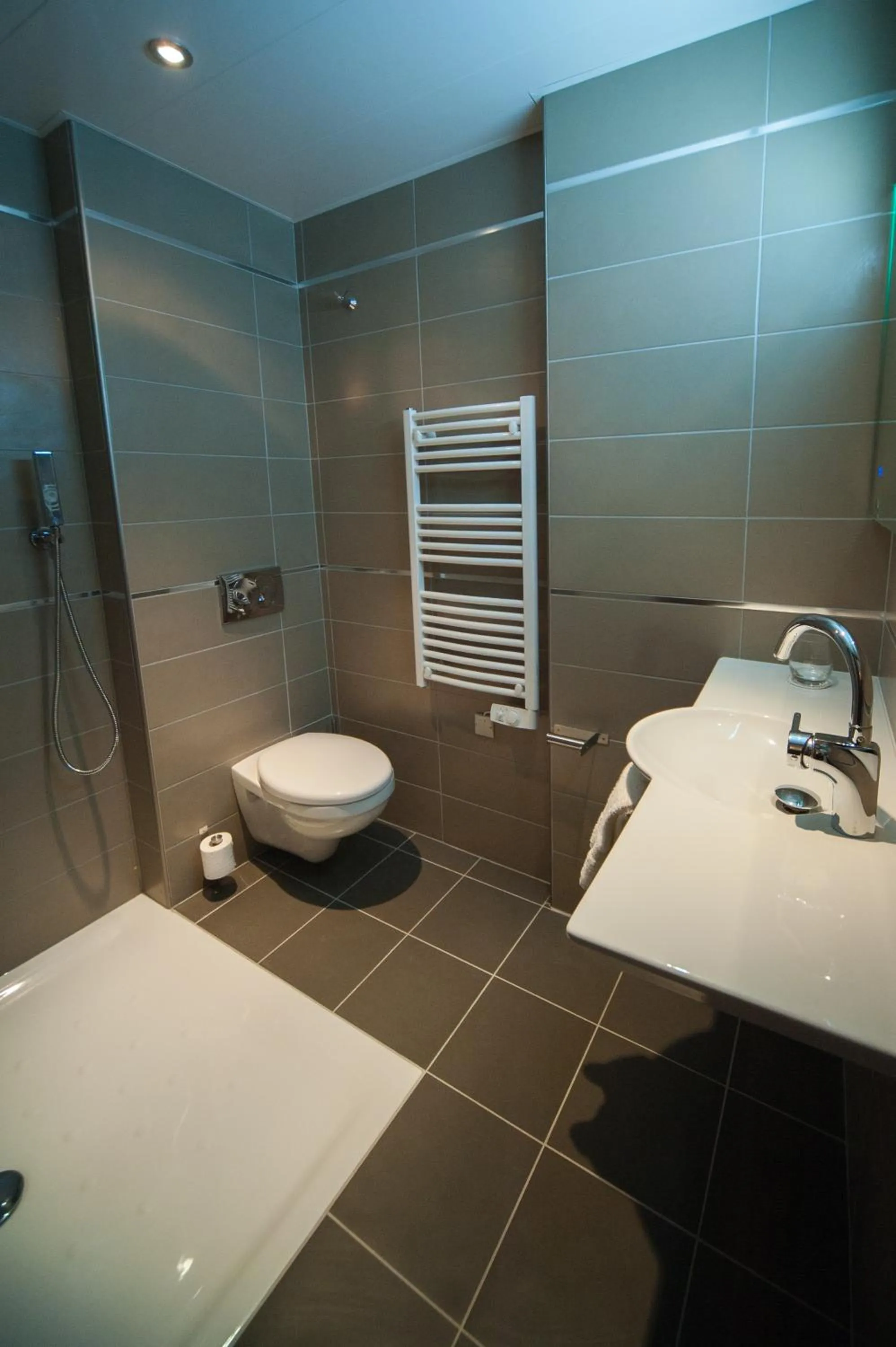 Bathroom in Central Hotel