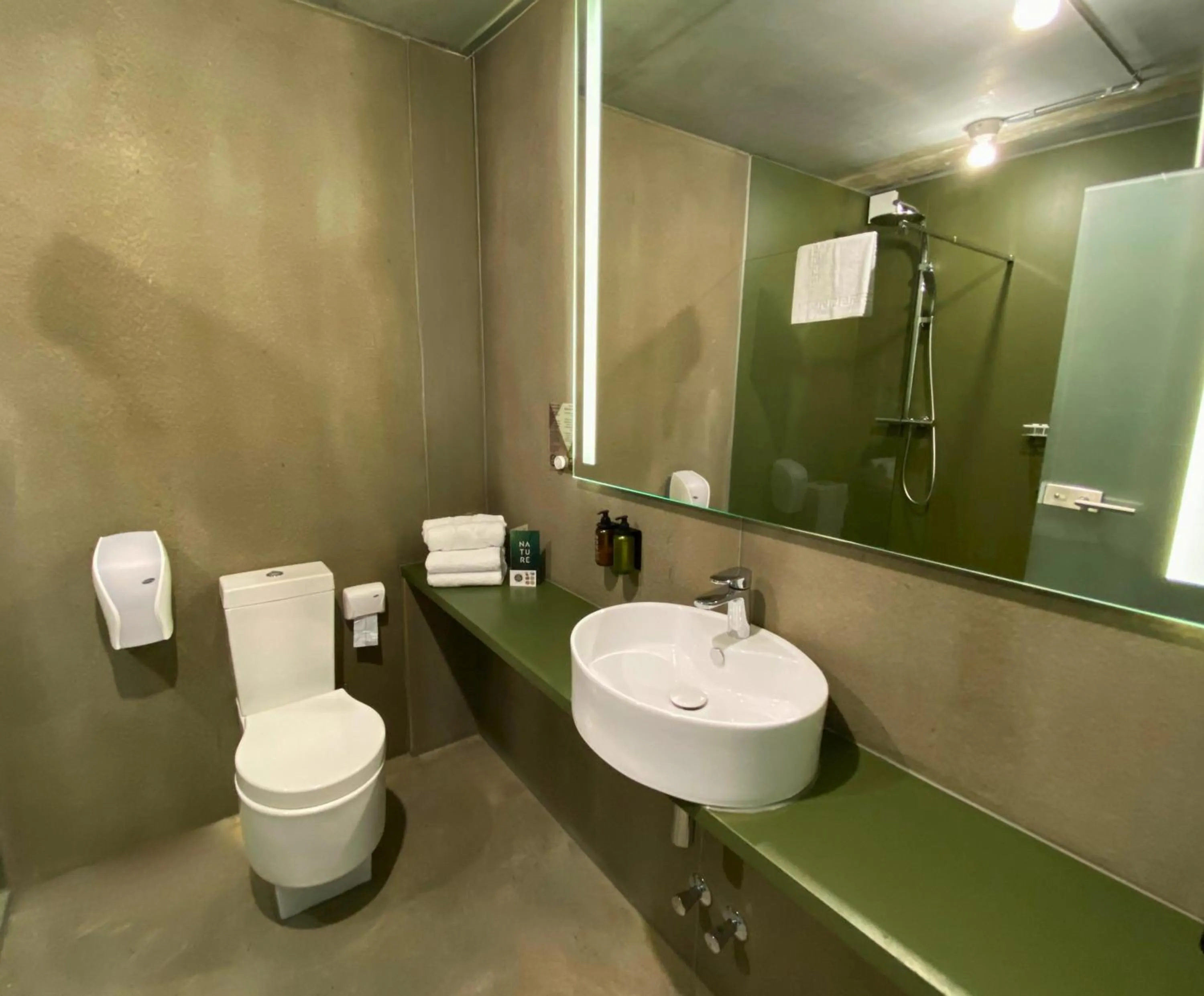 Shower in Avaneo Hotel Marktredwitz