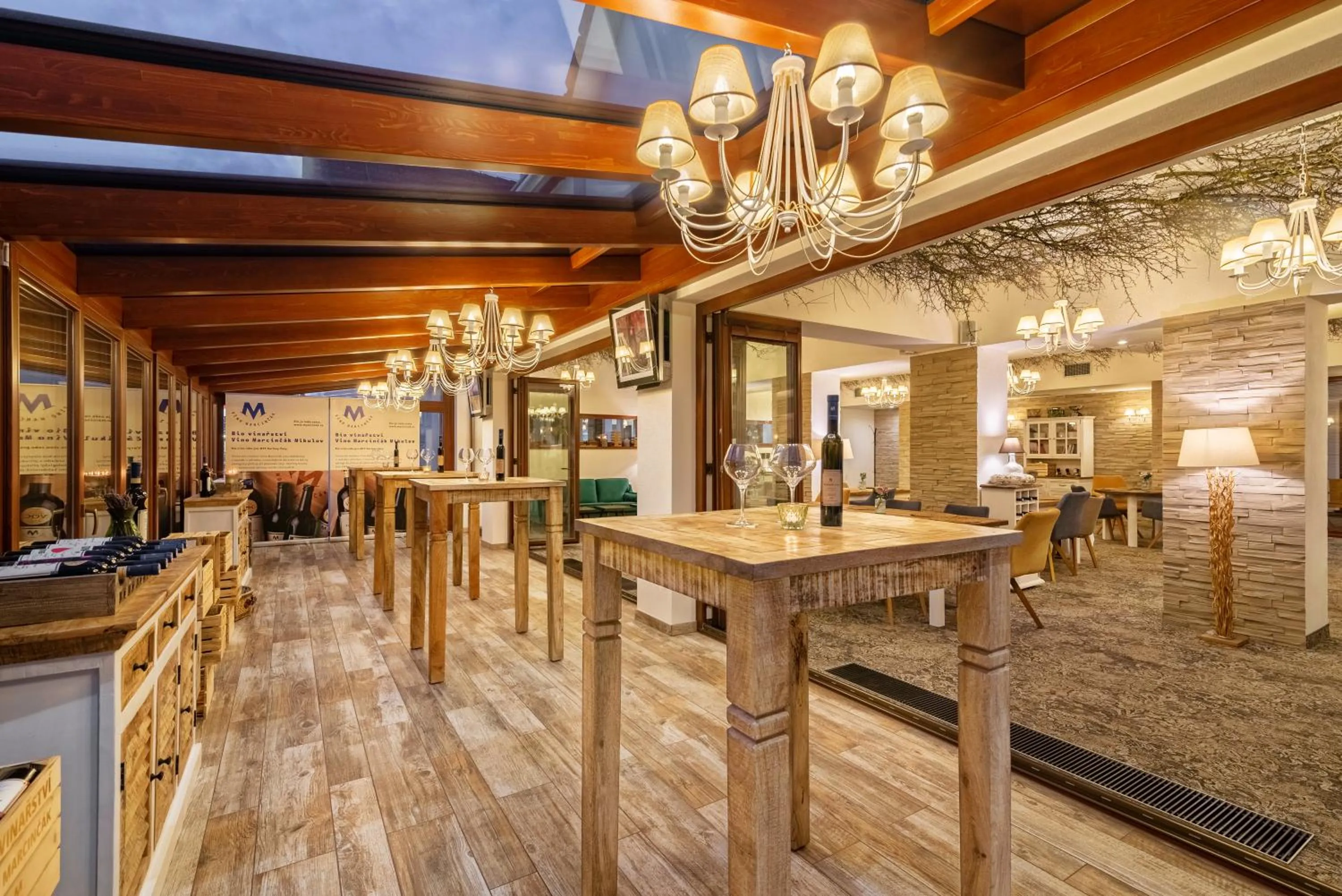 Banquet/Function facilities in Hotel Marcincak***