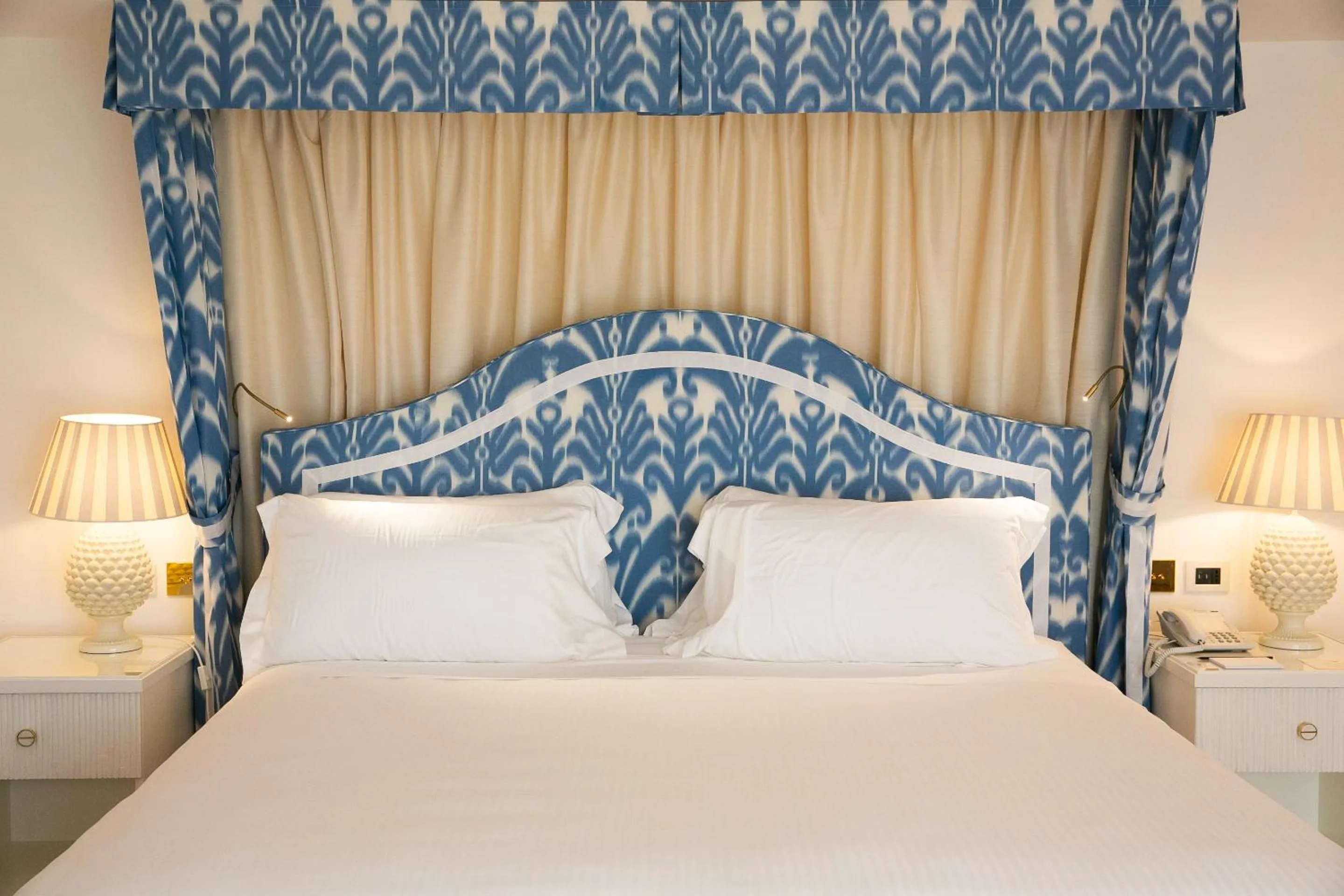 Bed in Il Pellicano