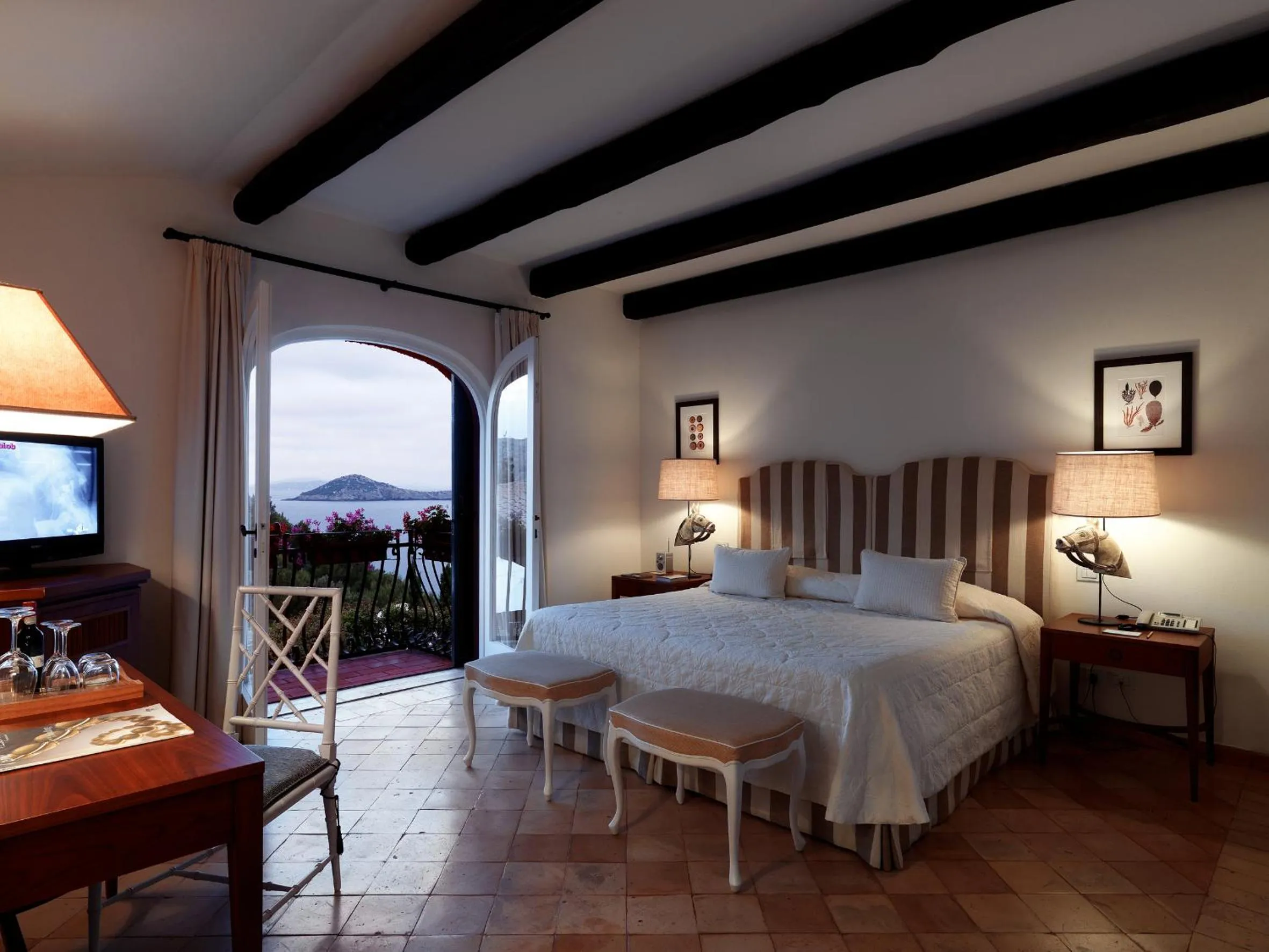 Photo of the whole room, Bed in Il Pellicano
