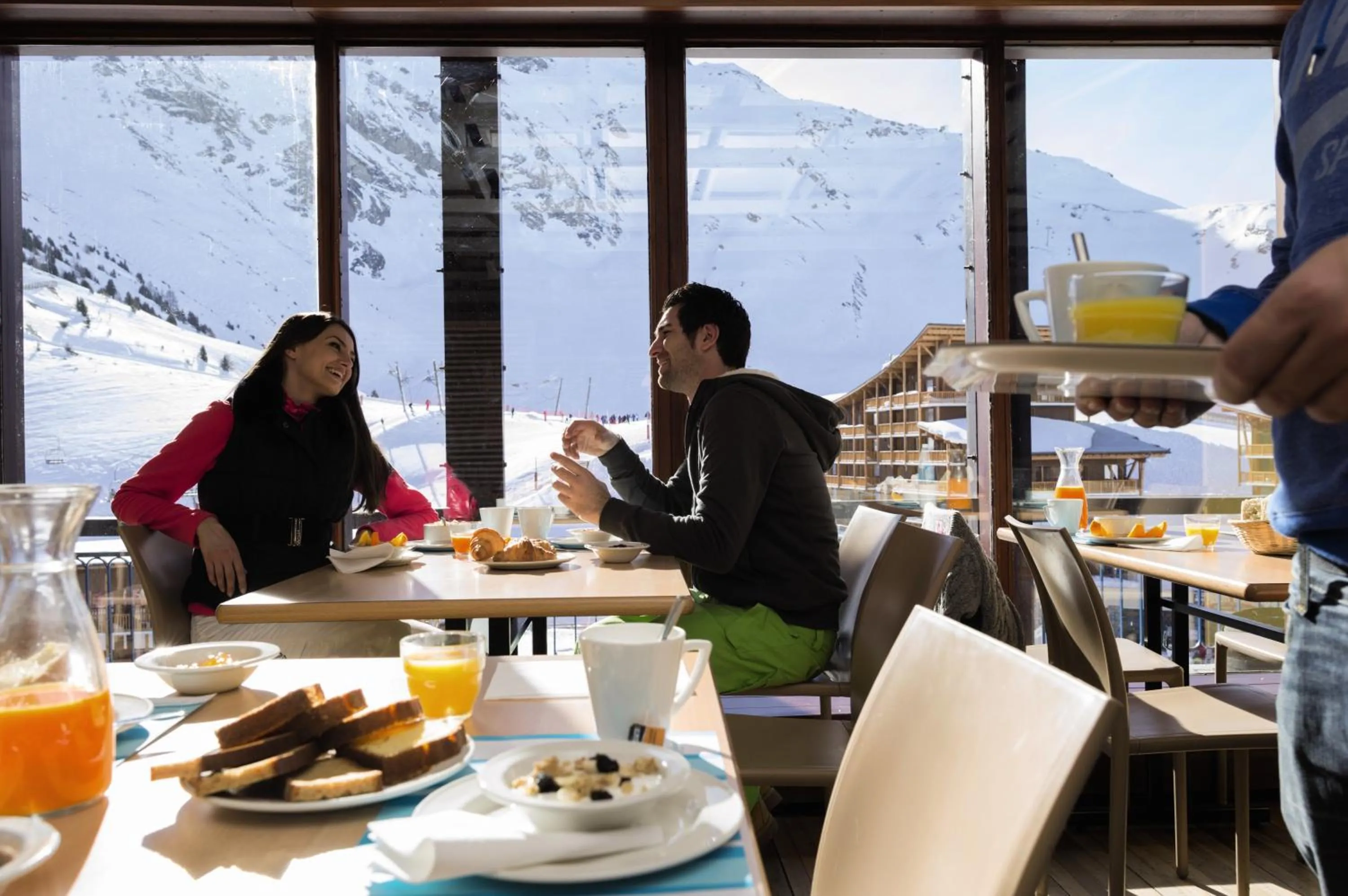 Breakfast in Belambra Clubs Arc 2000 - L'Aiguille Rouge - Ski pass included