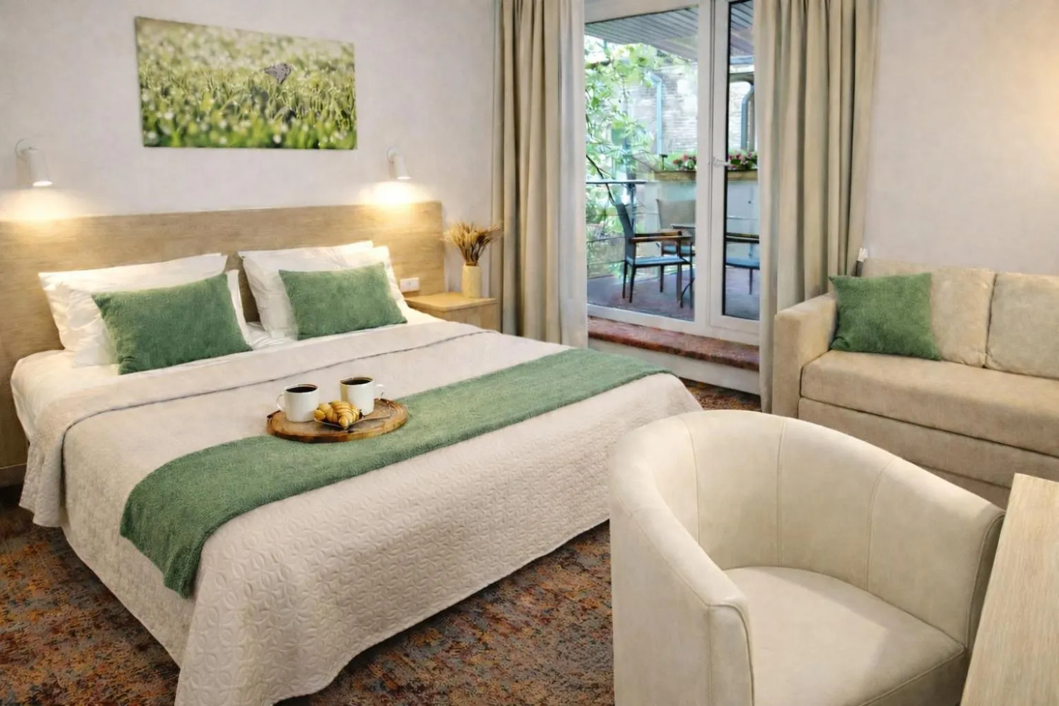 Shower, Bed in HOME Apart-Hotel Vilnius