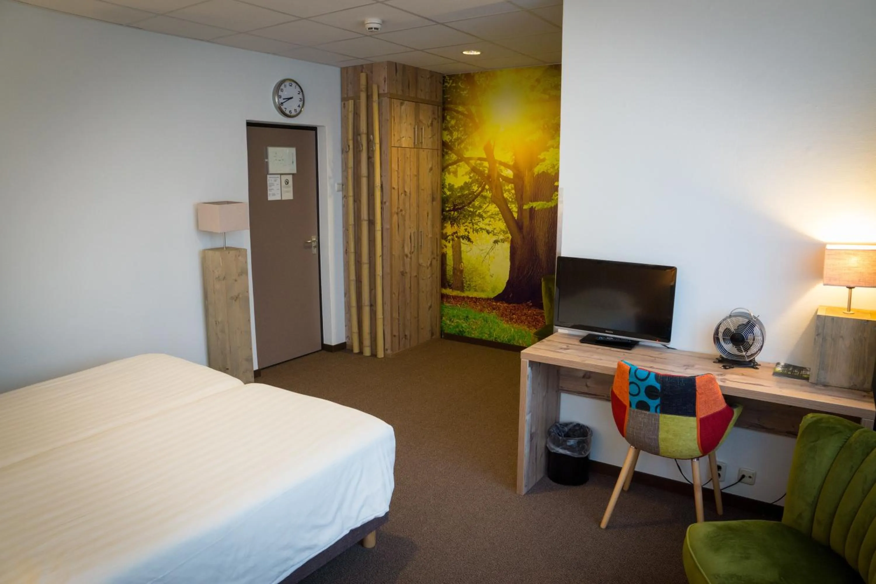 Photo of the whole room, Bed in Forest Hotel