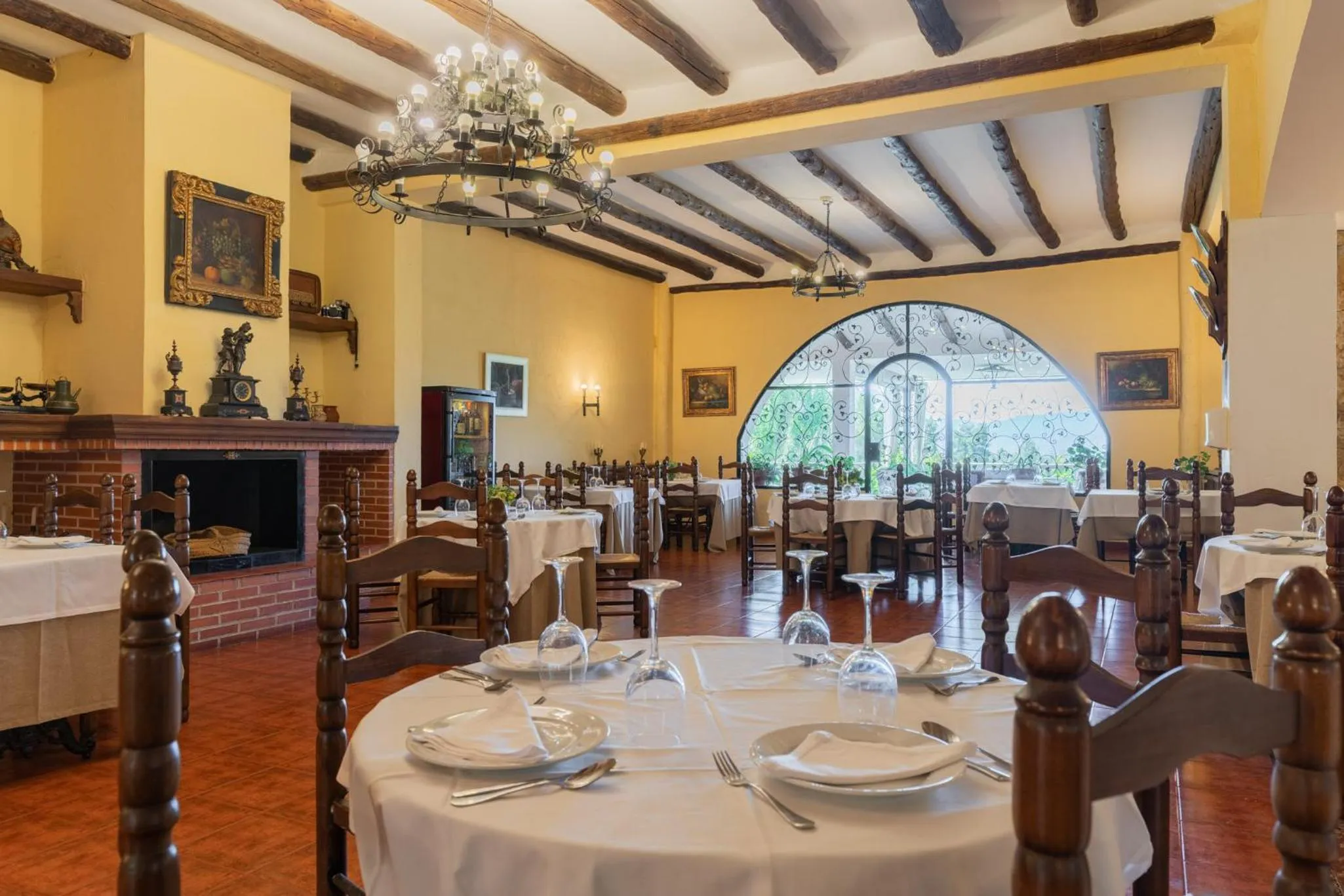 Restaurant/places to eat in Hospedium Hotel Val de Pinares