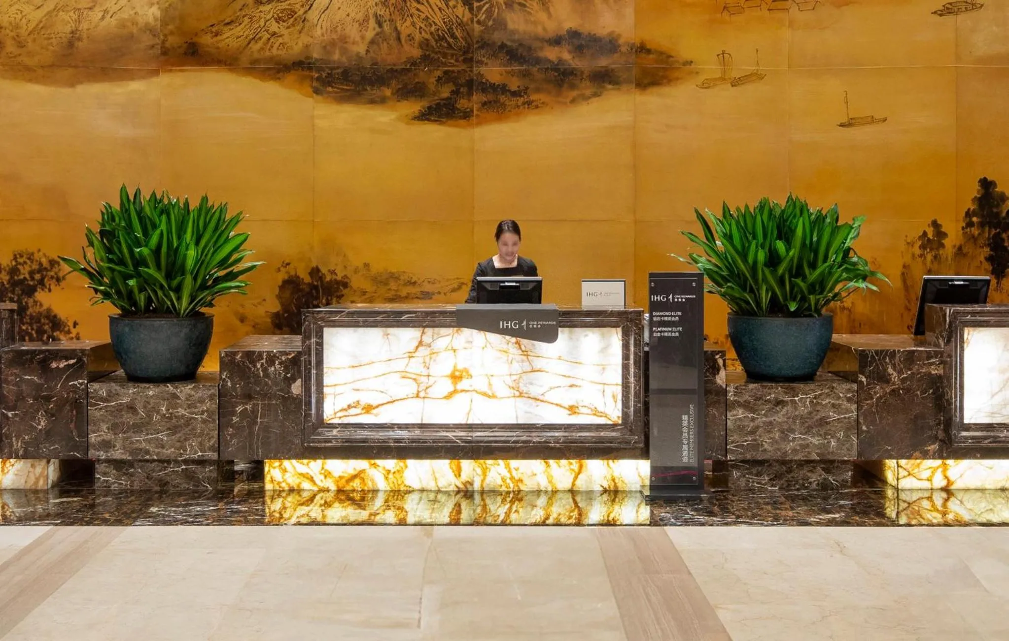 Property building in Crowne Plaza Yichang by IHG
