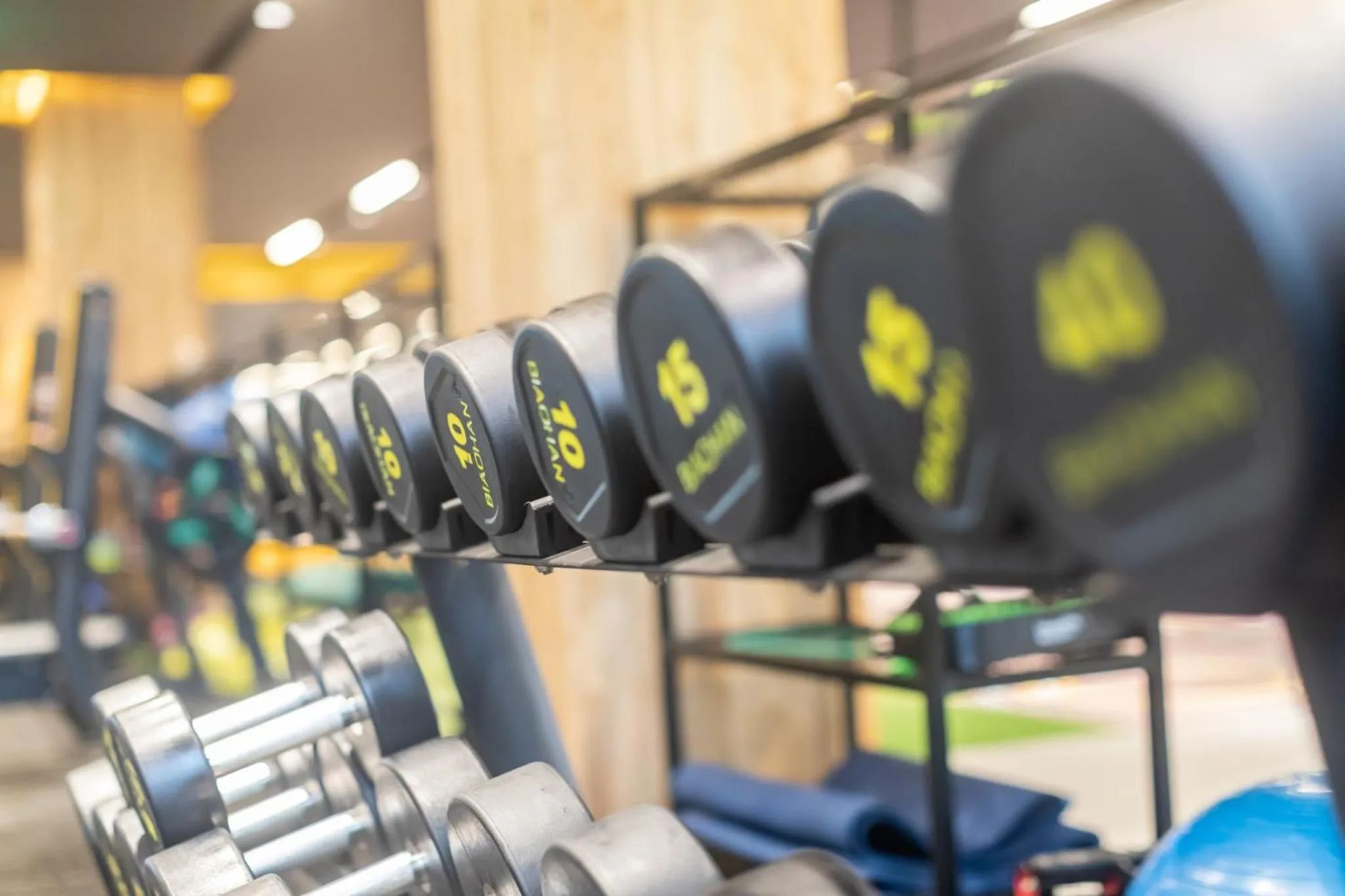 Fitness centre/facilities in Crowne Plaza Yichang by IHG