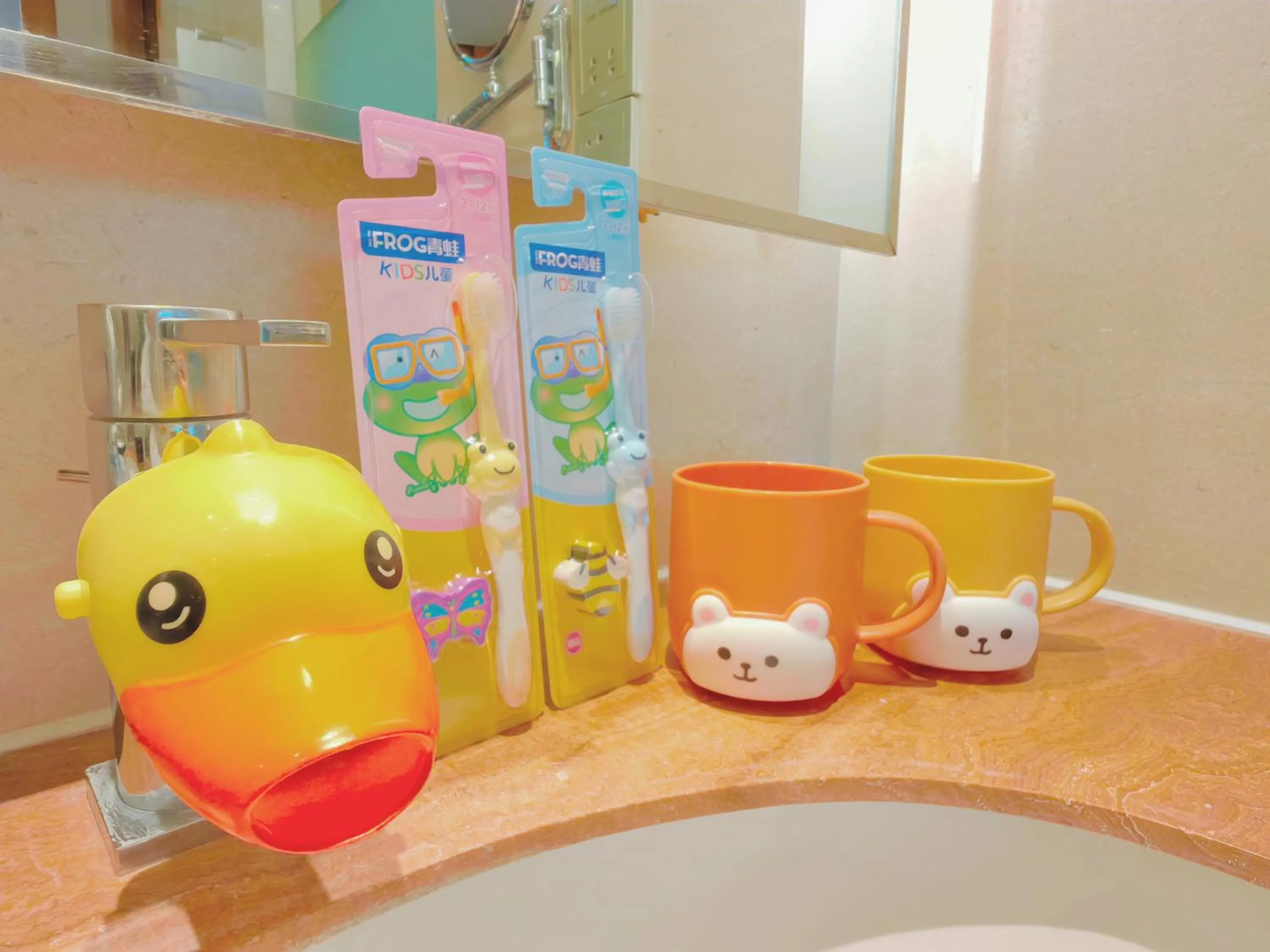 Toilet in Crowne Plaza Yichang by IHG