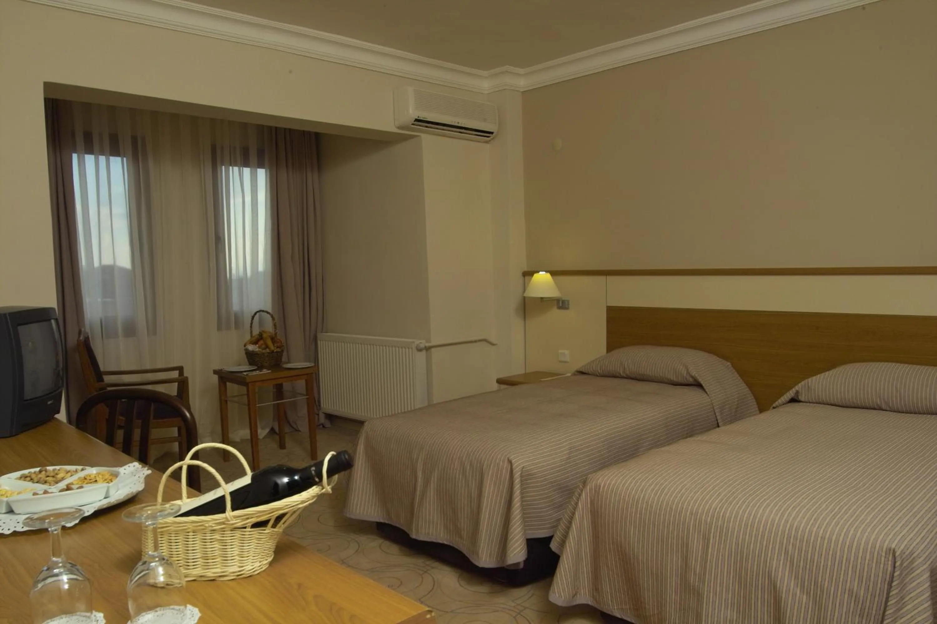 Photo of the whole room, Bed in Crystal Kaymakli Hotel & Spa