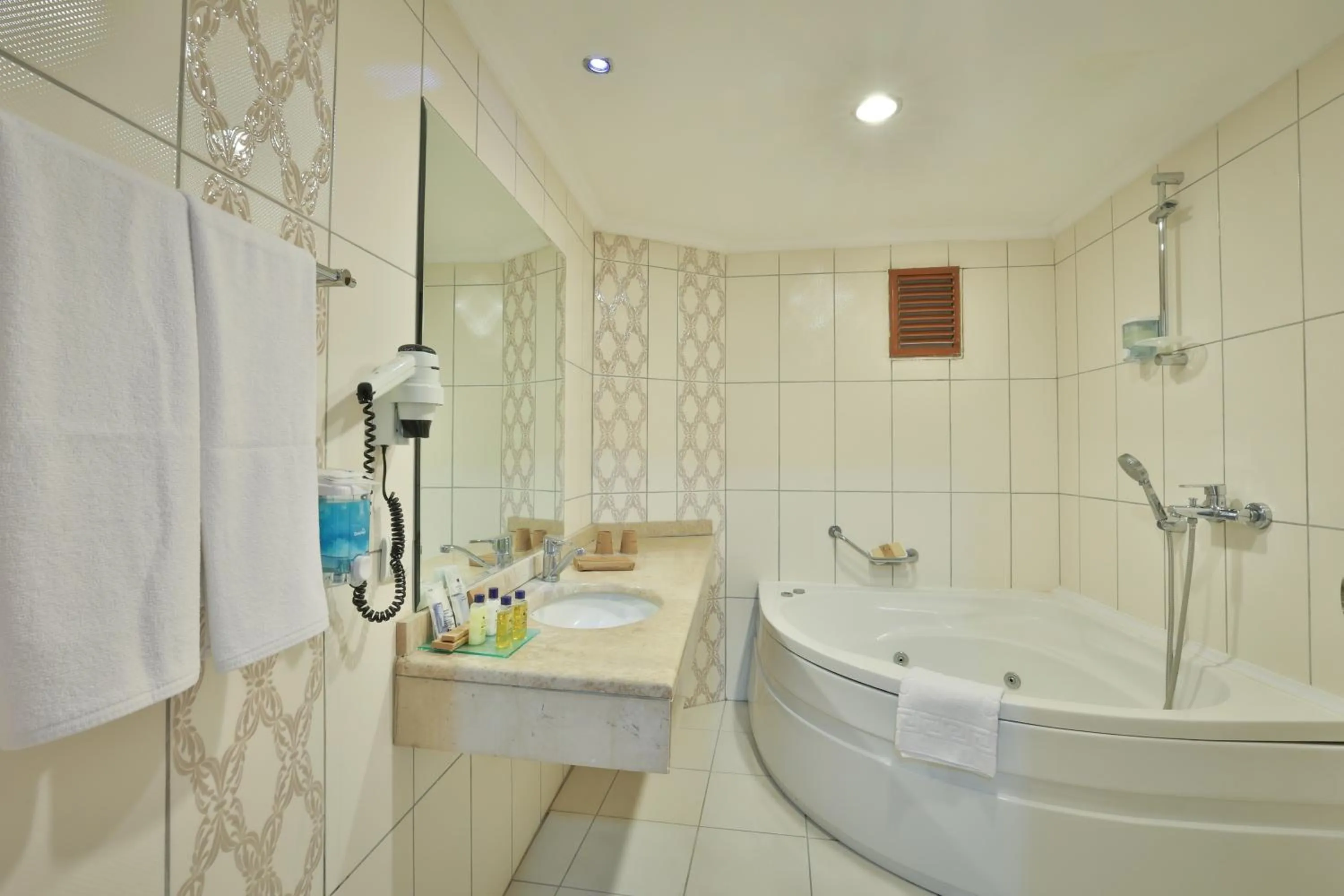Bathroom in Crystal Kaymakli Hotel & Spa