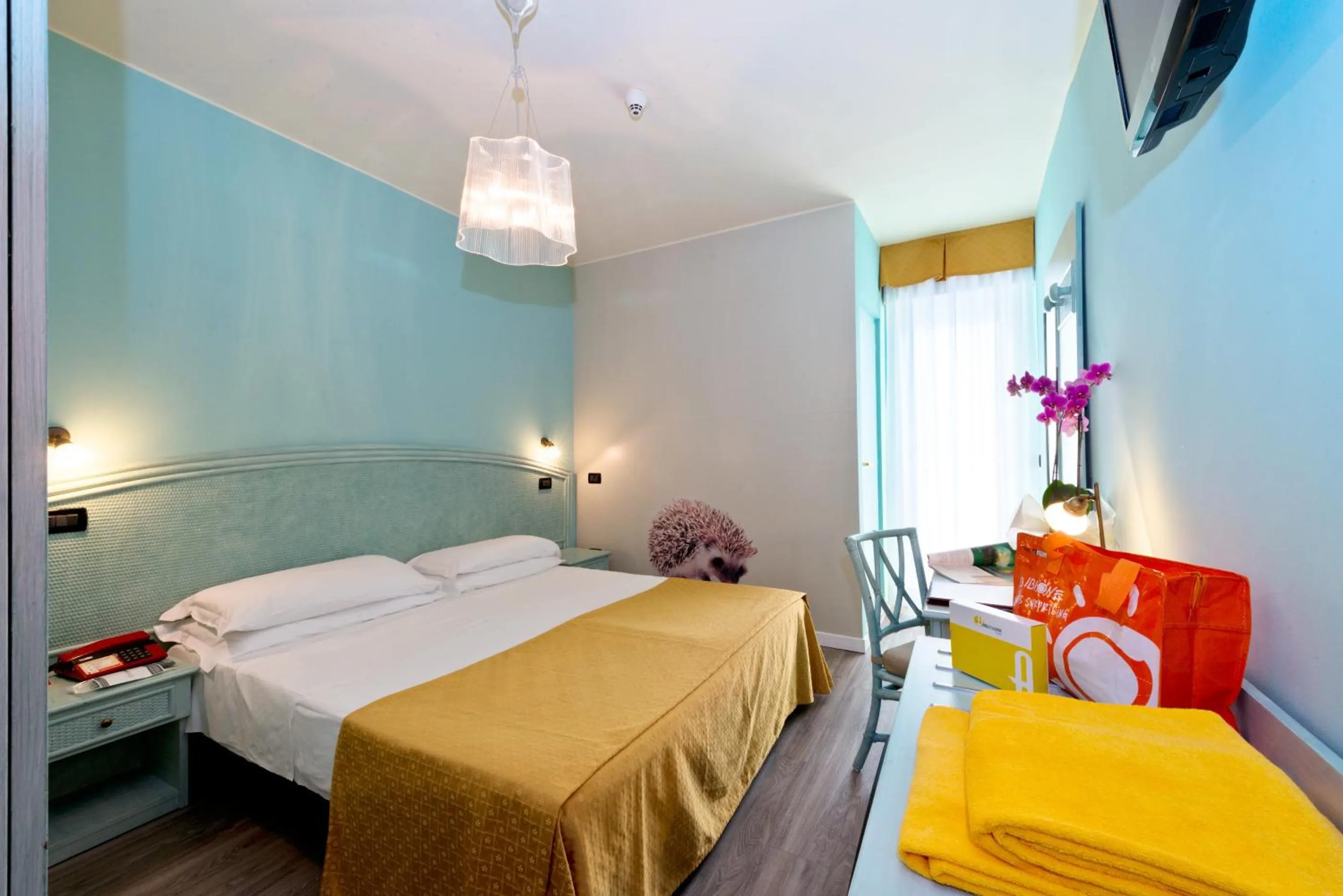 Bedroom, Bed in Hotel Ambassador