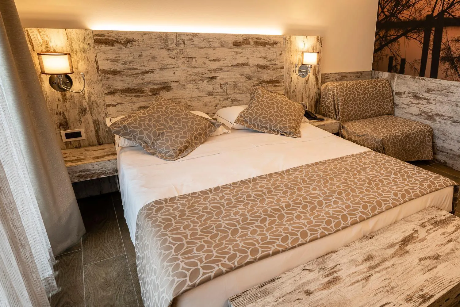 Bed in Hotel Ambassador