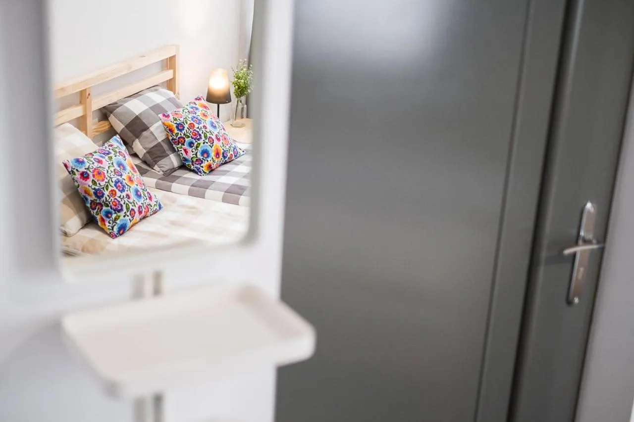 Bed in HOSTEL "likeHOME"