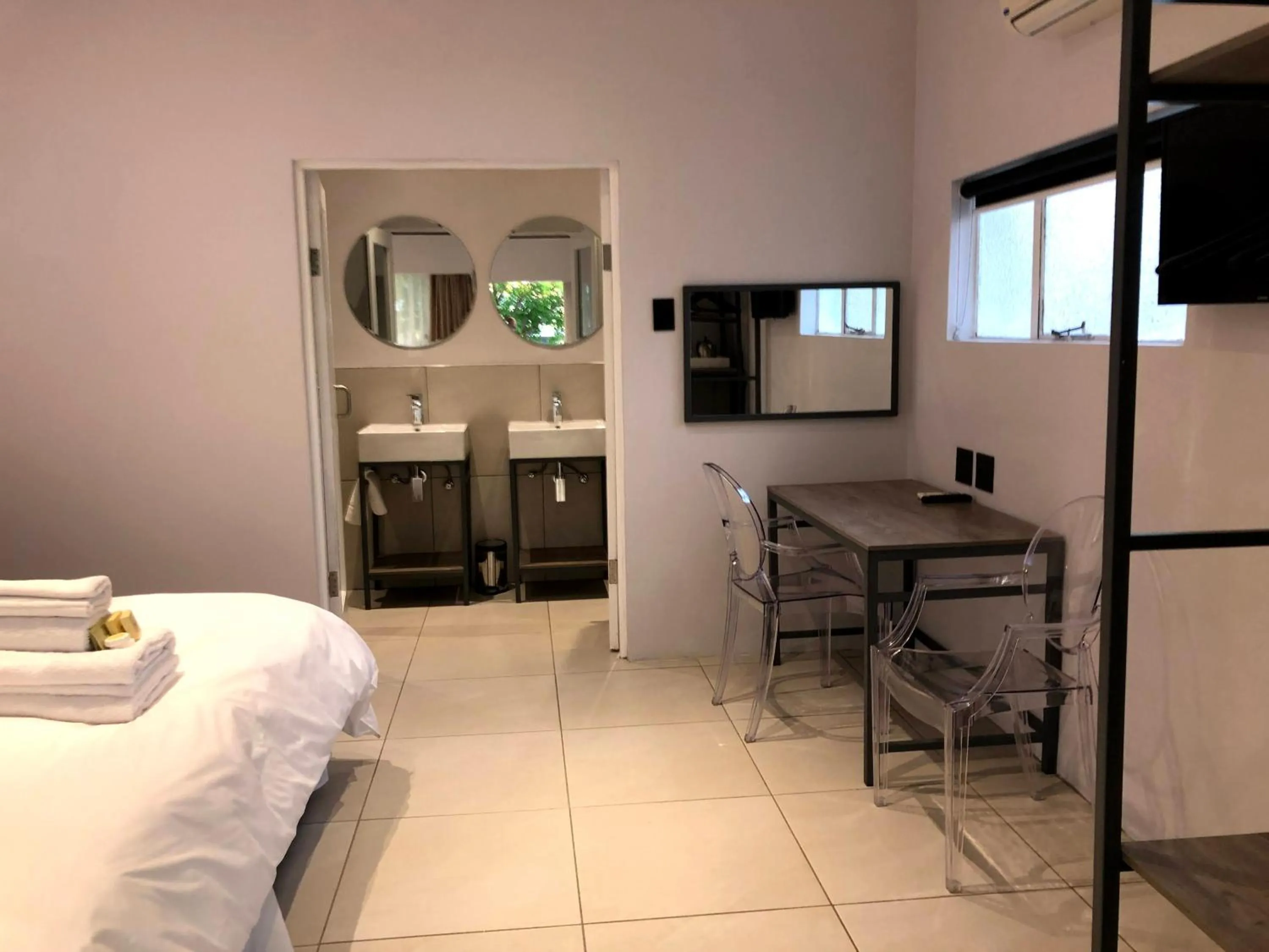 Other, Bed in Umtali Country Inn