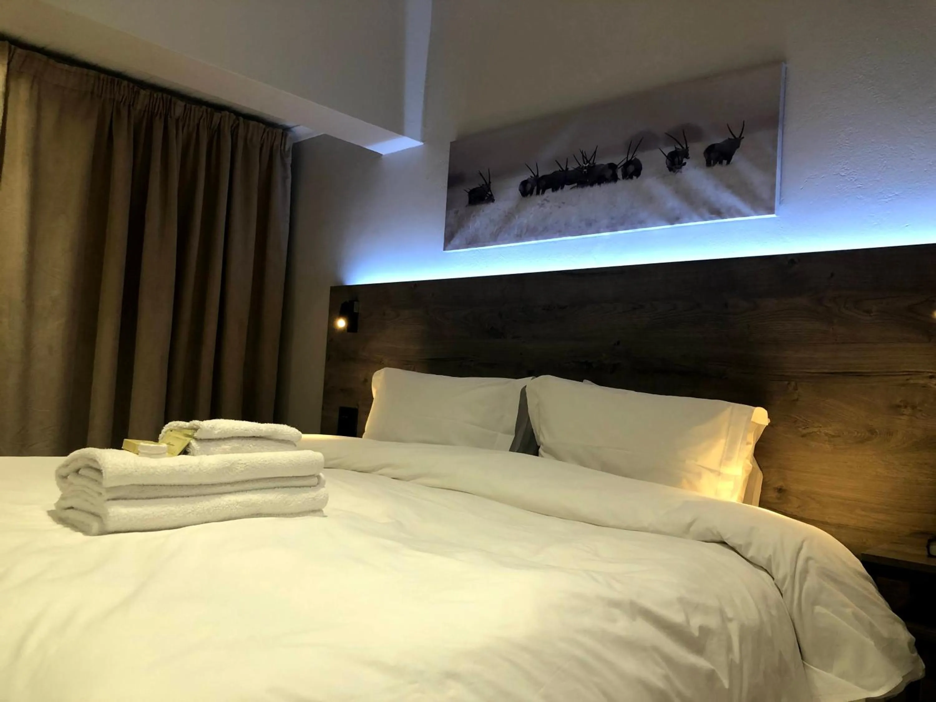 Decorative detail, Bed in Umtali Country Inn