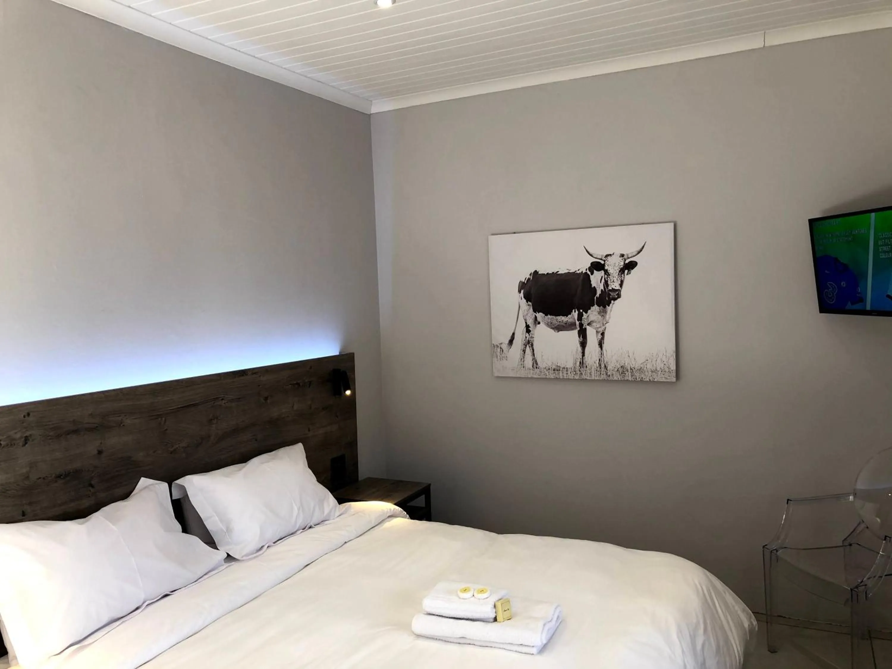 Decorative detail, Bed in Umtali Country Inn