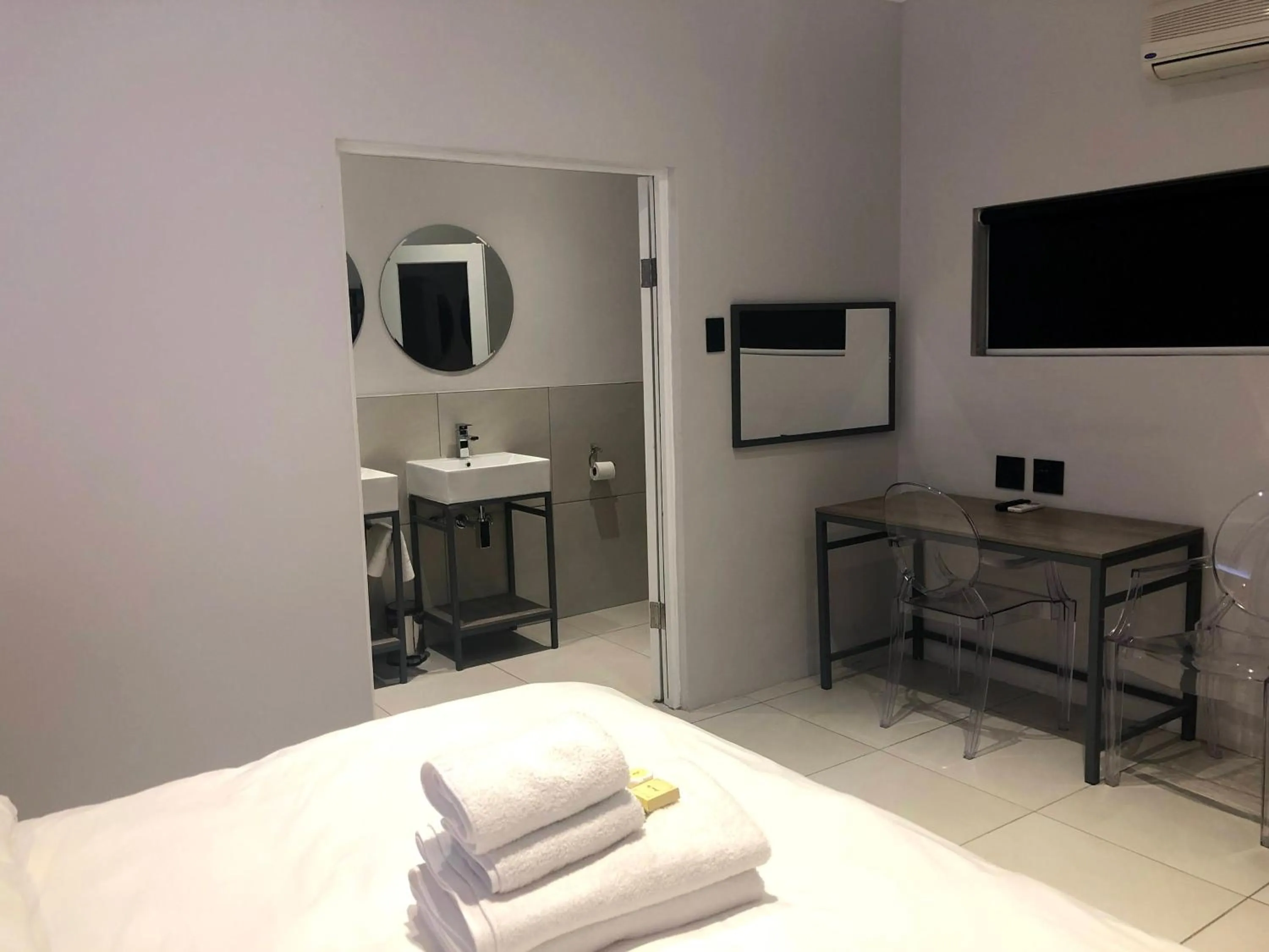 Bed in Umtali Country Inn