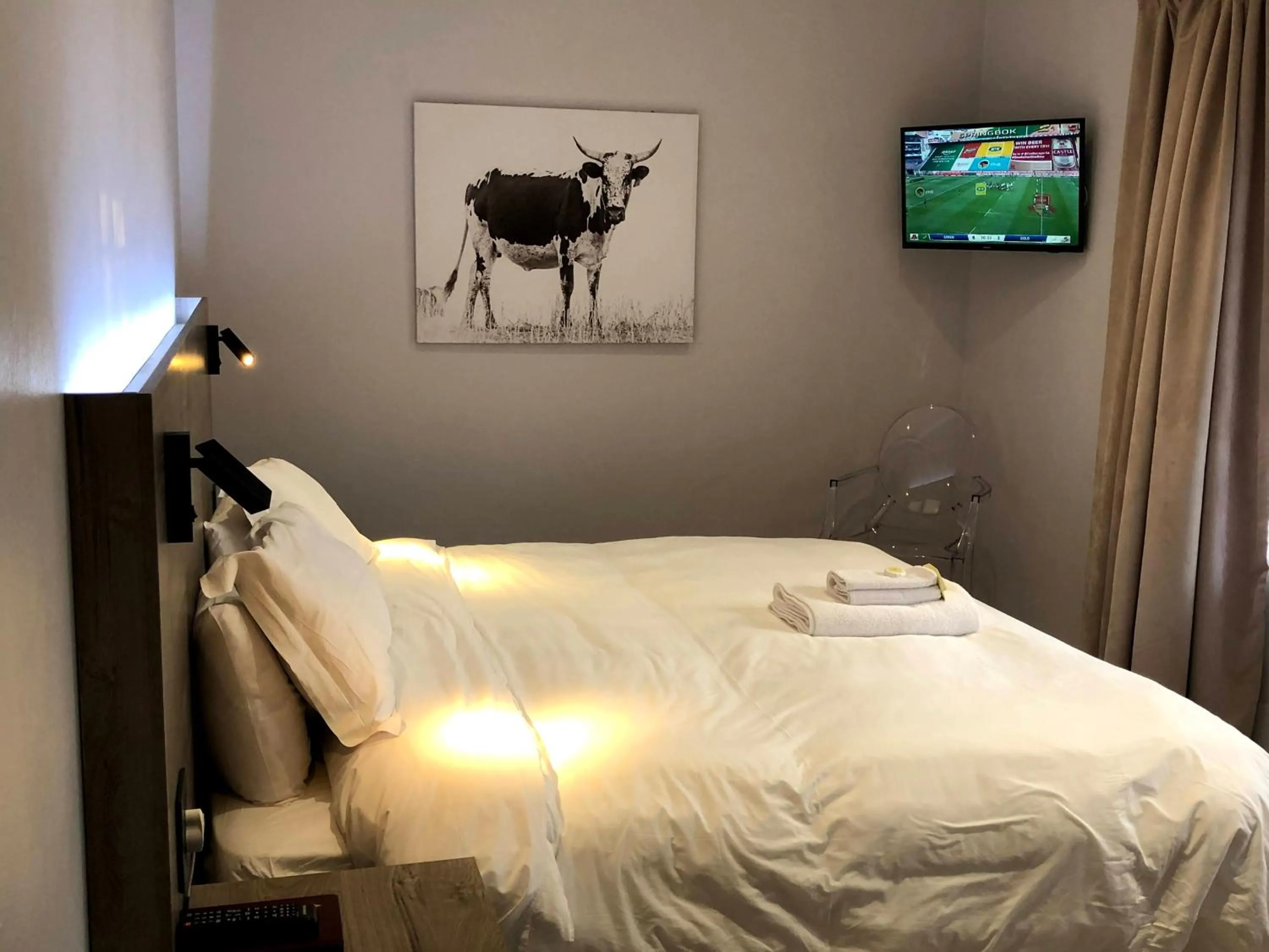 Bed in Umtali Country Inn